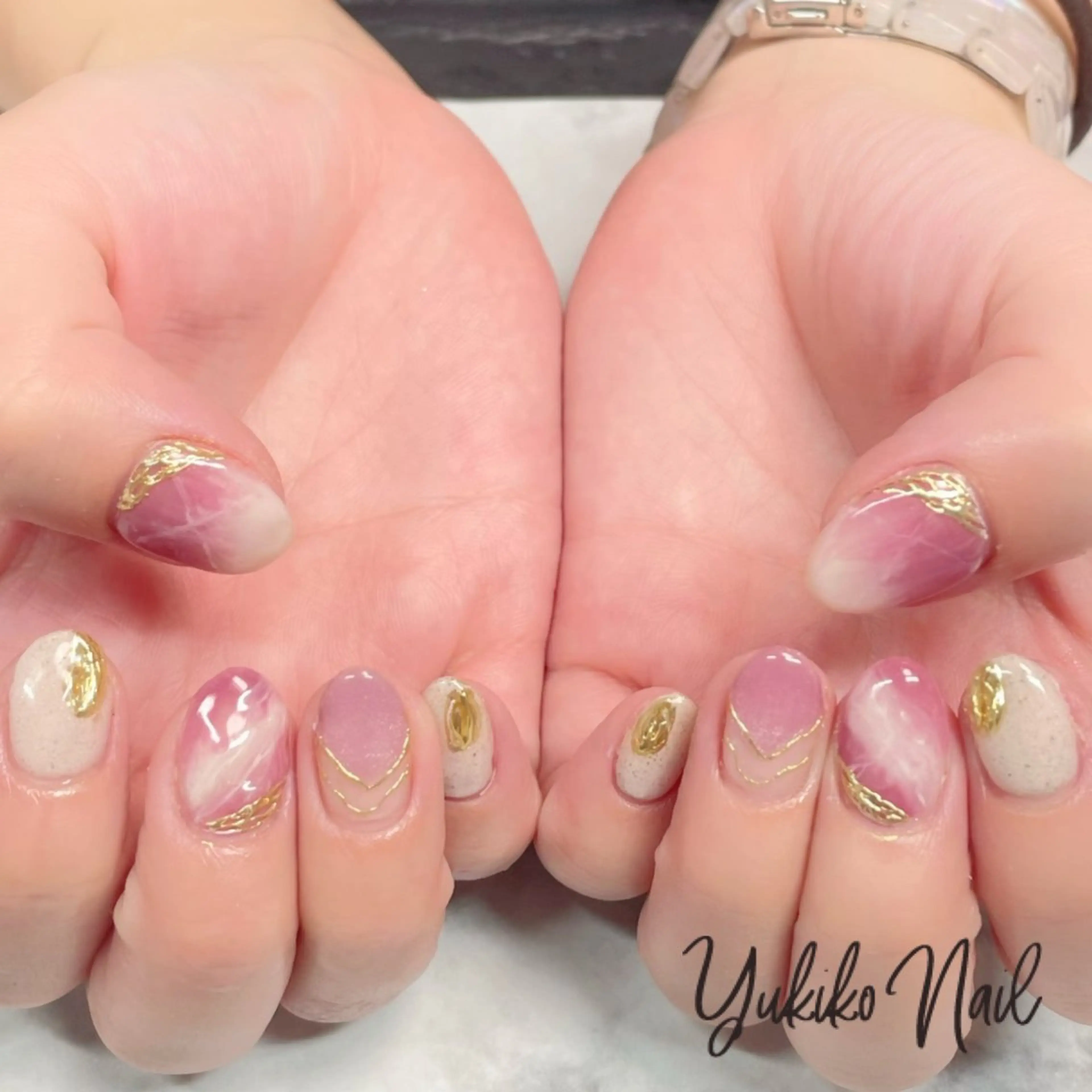 ネイル ニュアンスネイル ハンドネイル ユキコ ネイルのネイルデザイン