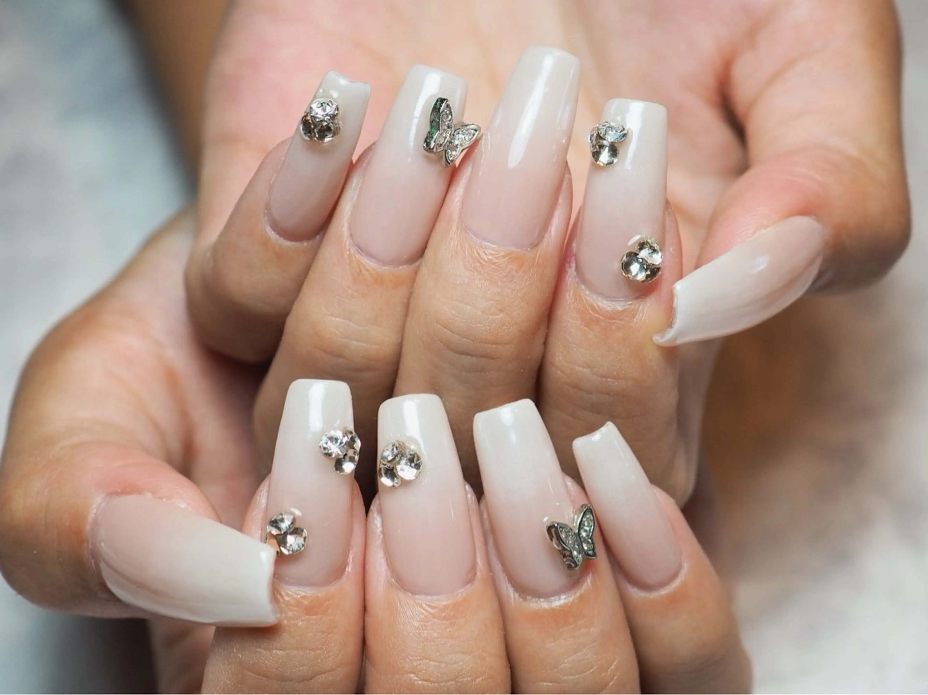 ネイル なんば7nail YUZUHAのネイルデザイン