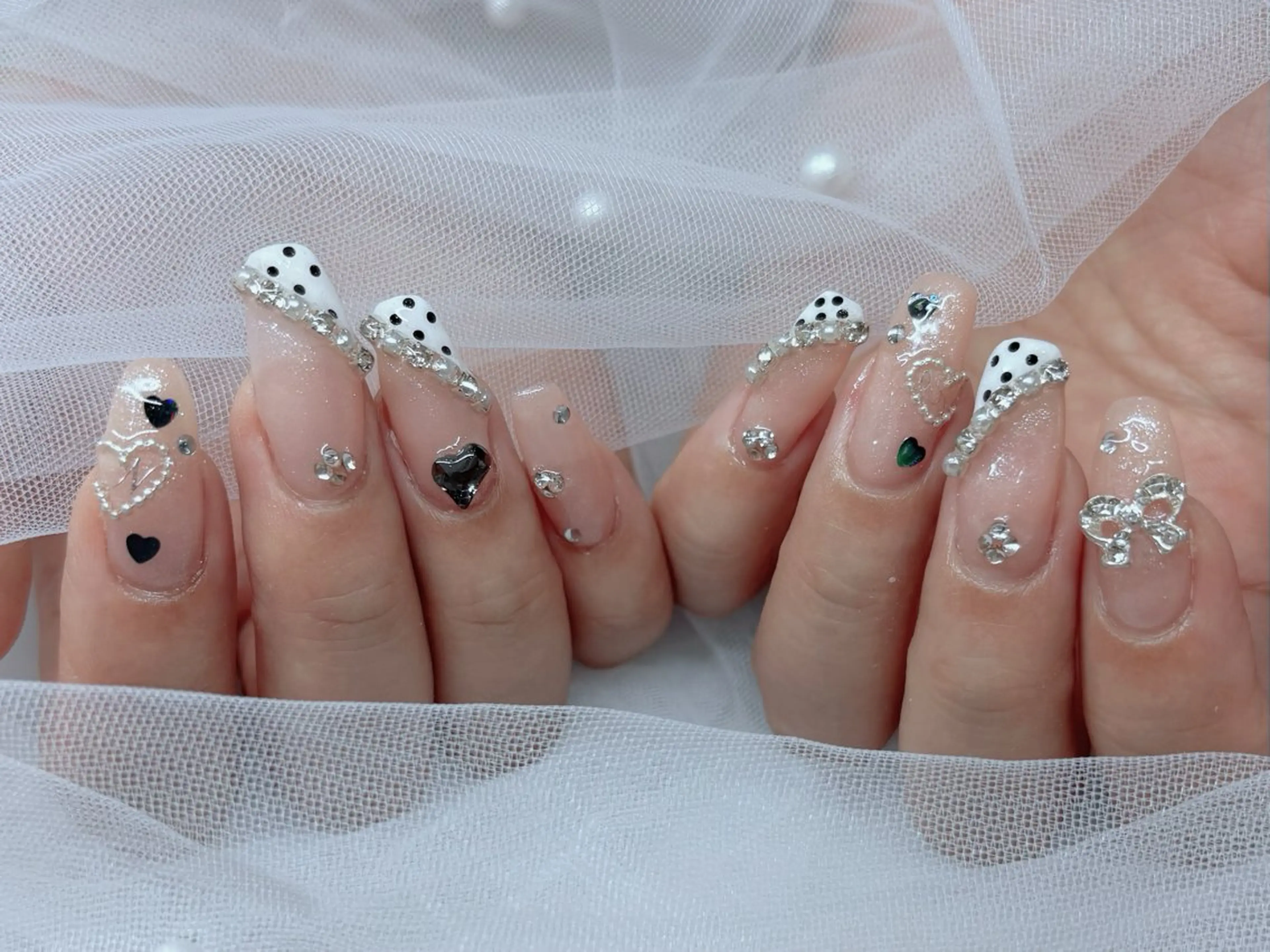 ネイル パリスデスキンイオンモール松本店所属・Be.. . 松本店のネイルデザイン