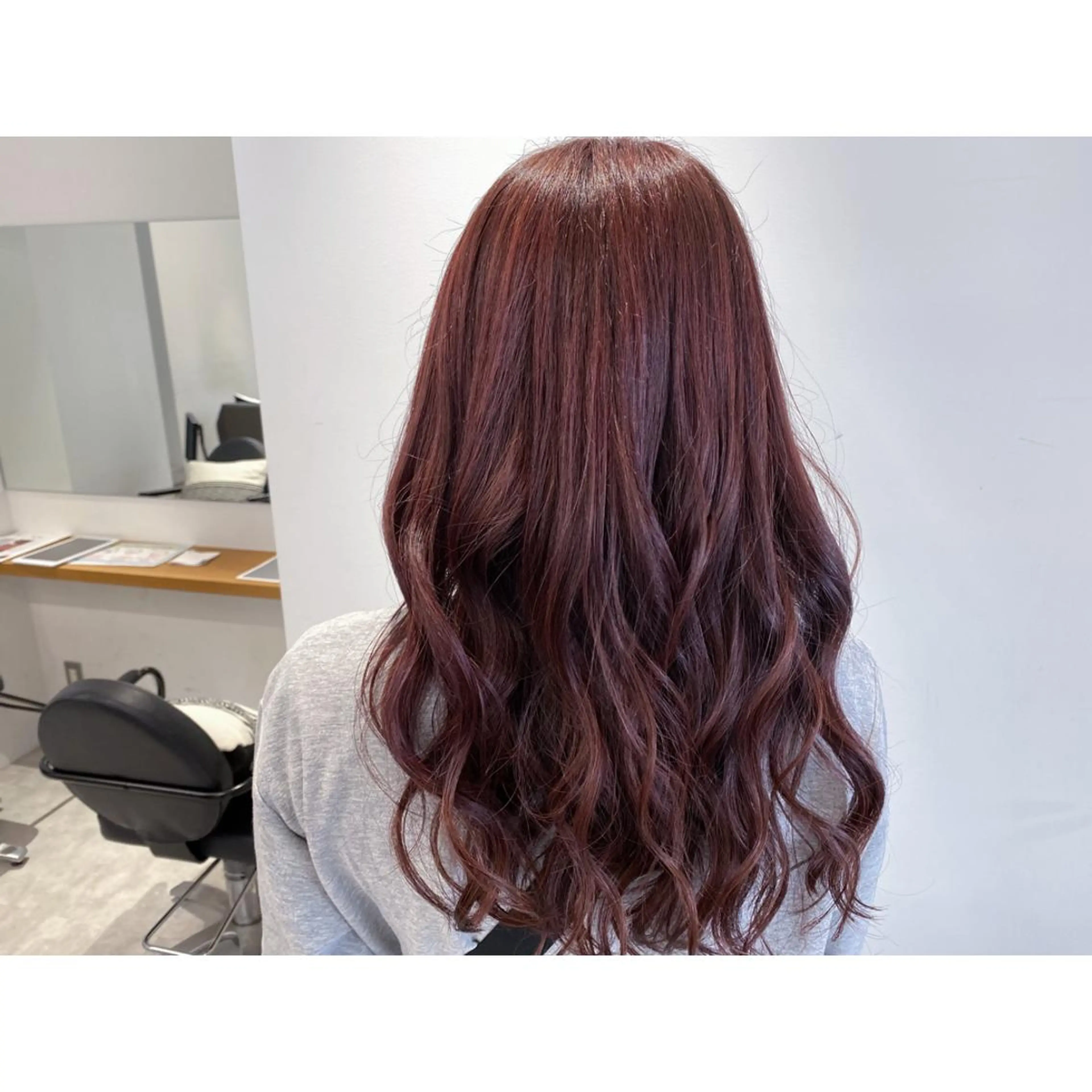 ロング カラー ベージュカラー ピンクカラー ピンクベージュ トリートメント 小國 綾かのヘアスタイル