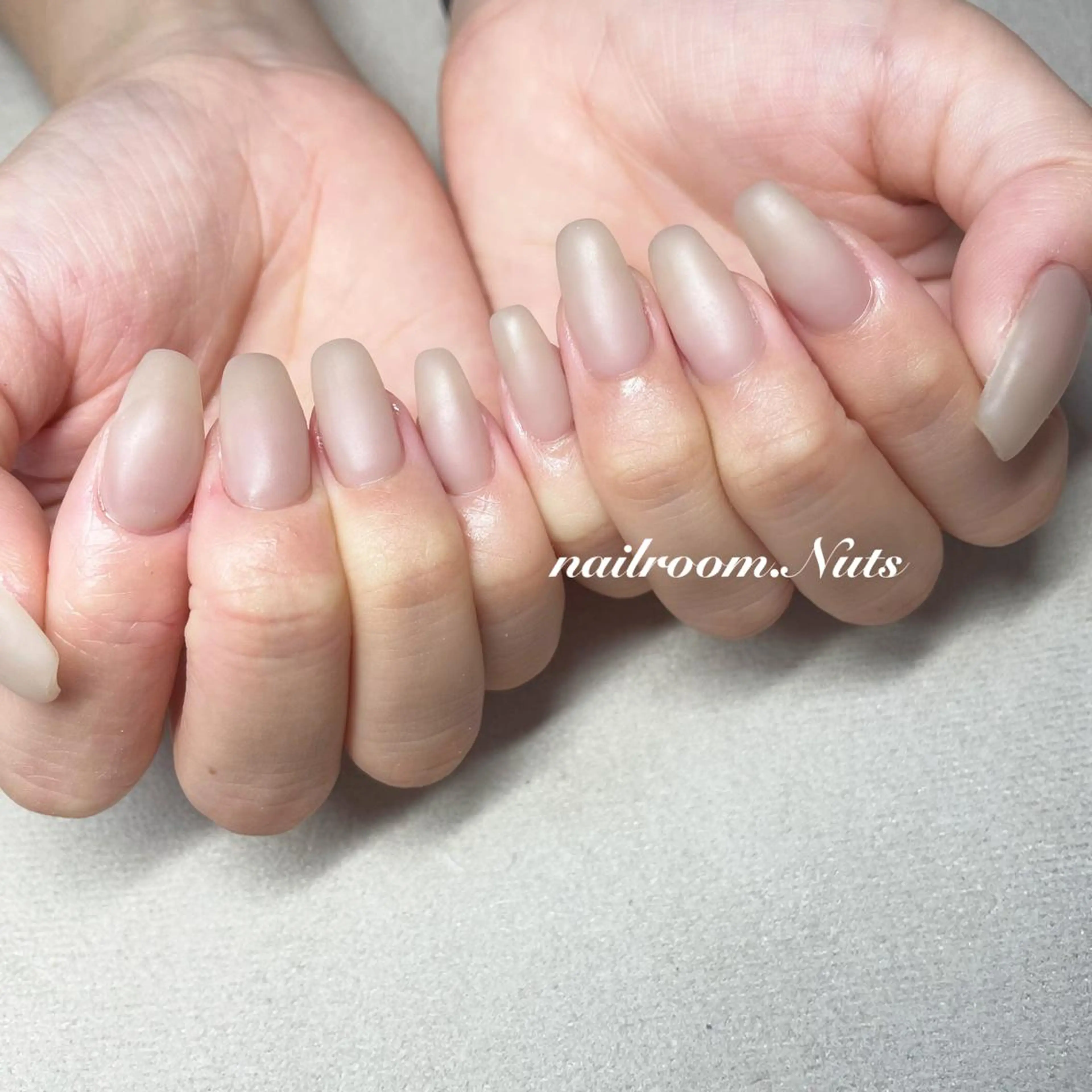 ネイル マットネイル ハンドネイル nailsalon Nutsのネイルデザイン