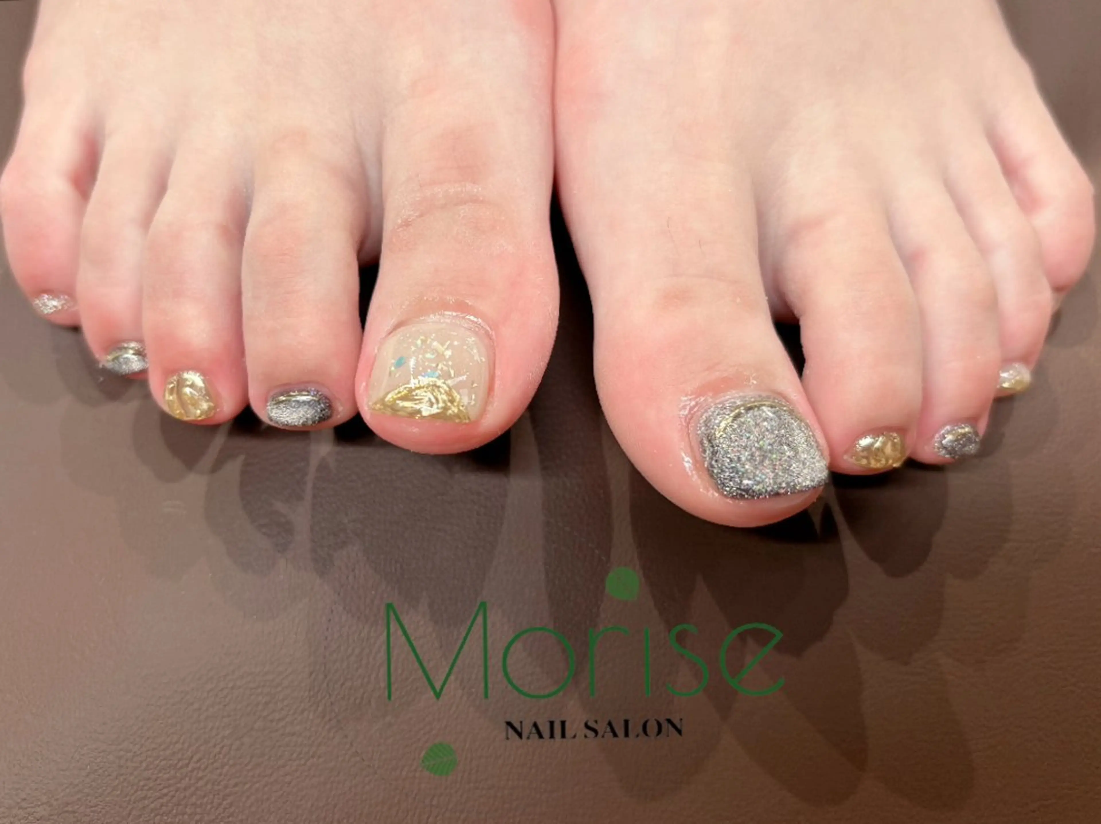 ネイル フットネイル フレンチネイル ジェルネイル ガラスフレンチ 韓国ネイル フットネイル ハンドケア MoriseNail 原宿店のネイルデザイン