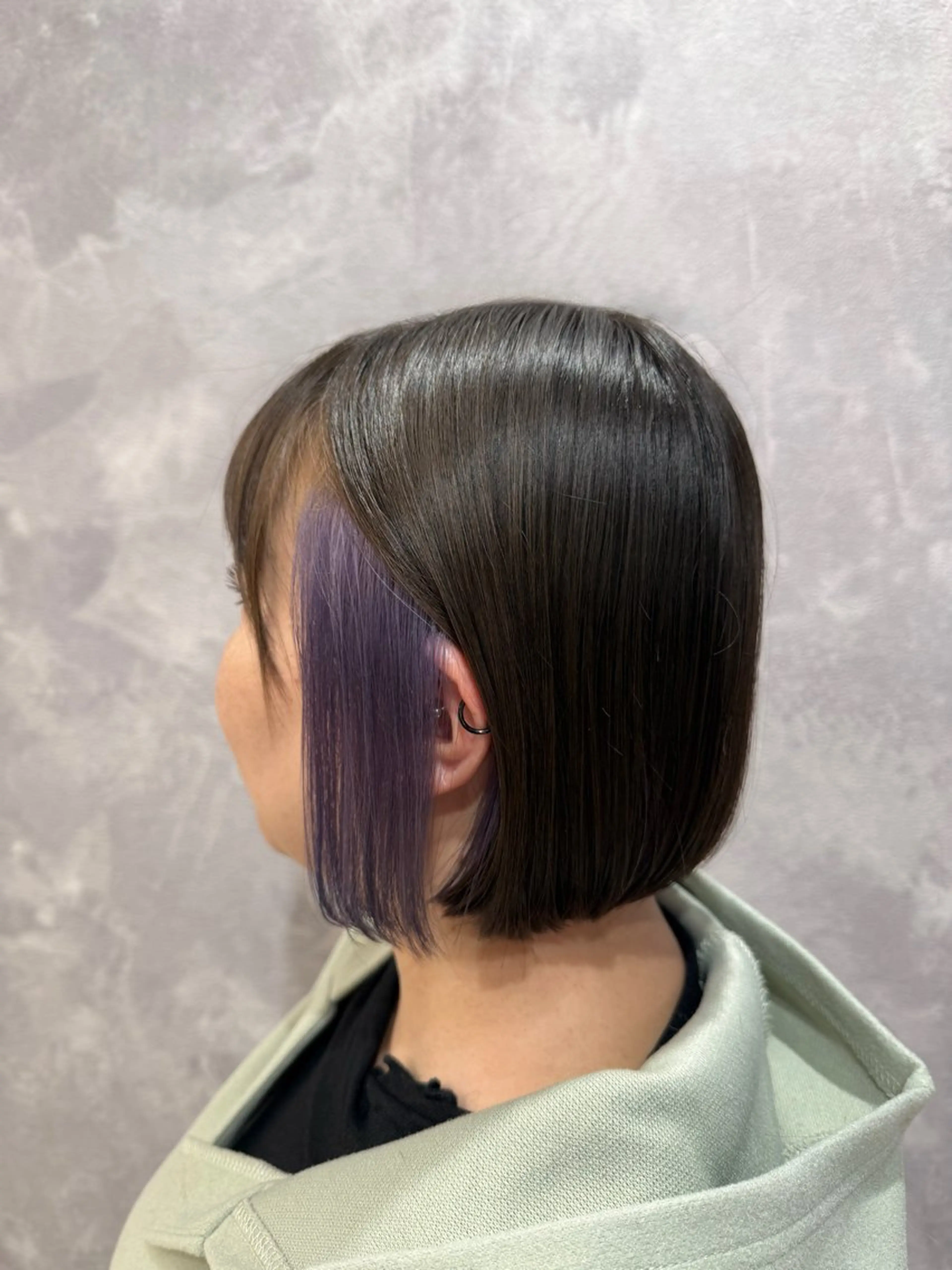 【派手にはなりたくない人オススメ✨】インナーブリーチ+カラーの写真