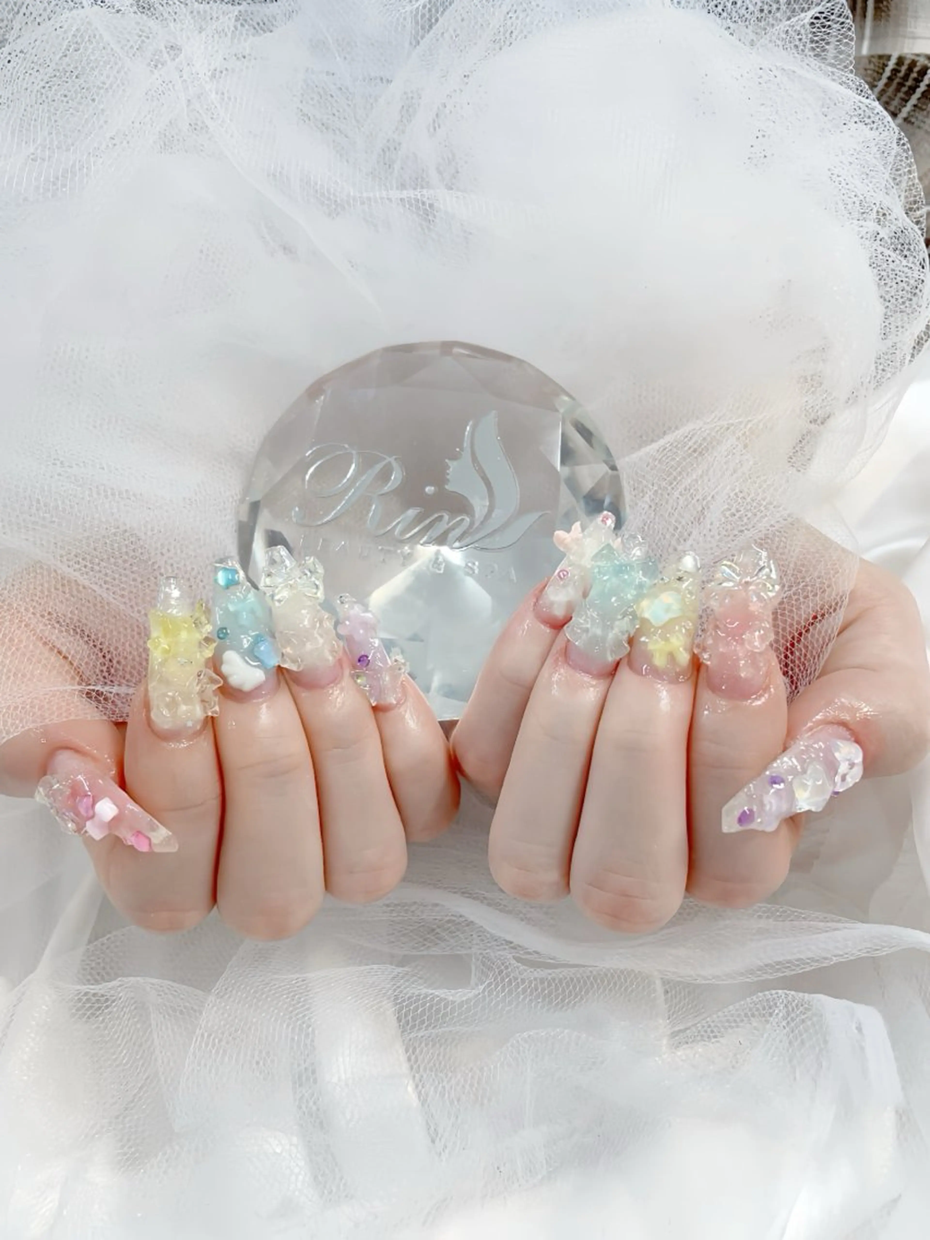 ネイル アートネイル チークネイル ジェルネイル ロングネイル マグネットネイル ハンドネイル Rin Nail 新大久保店のネイルデザイン