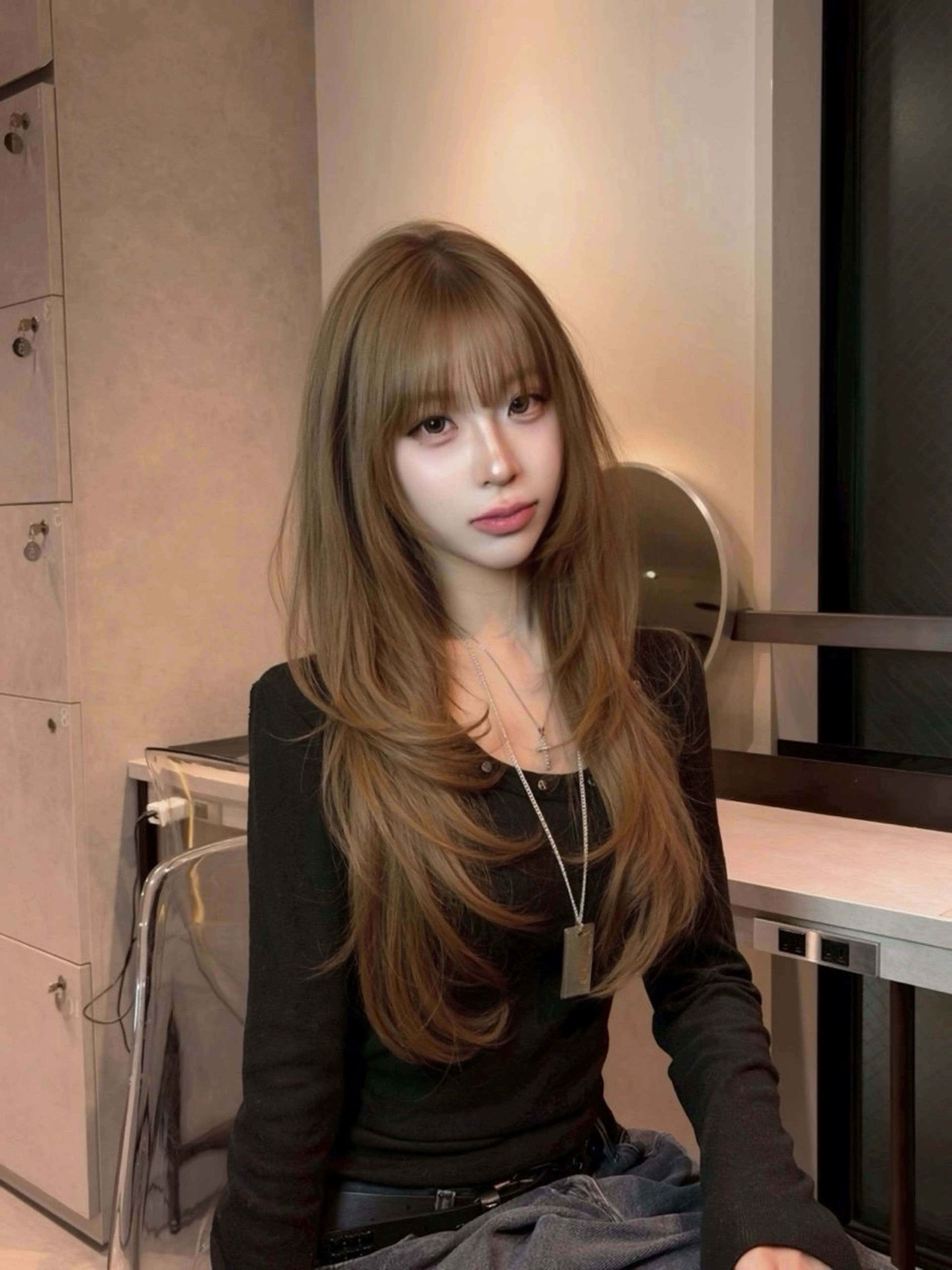 ロング ハッシュカット ハイレイヤー レイヤーカット 吉村 駿佑のヘアスタイル