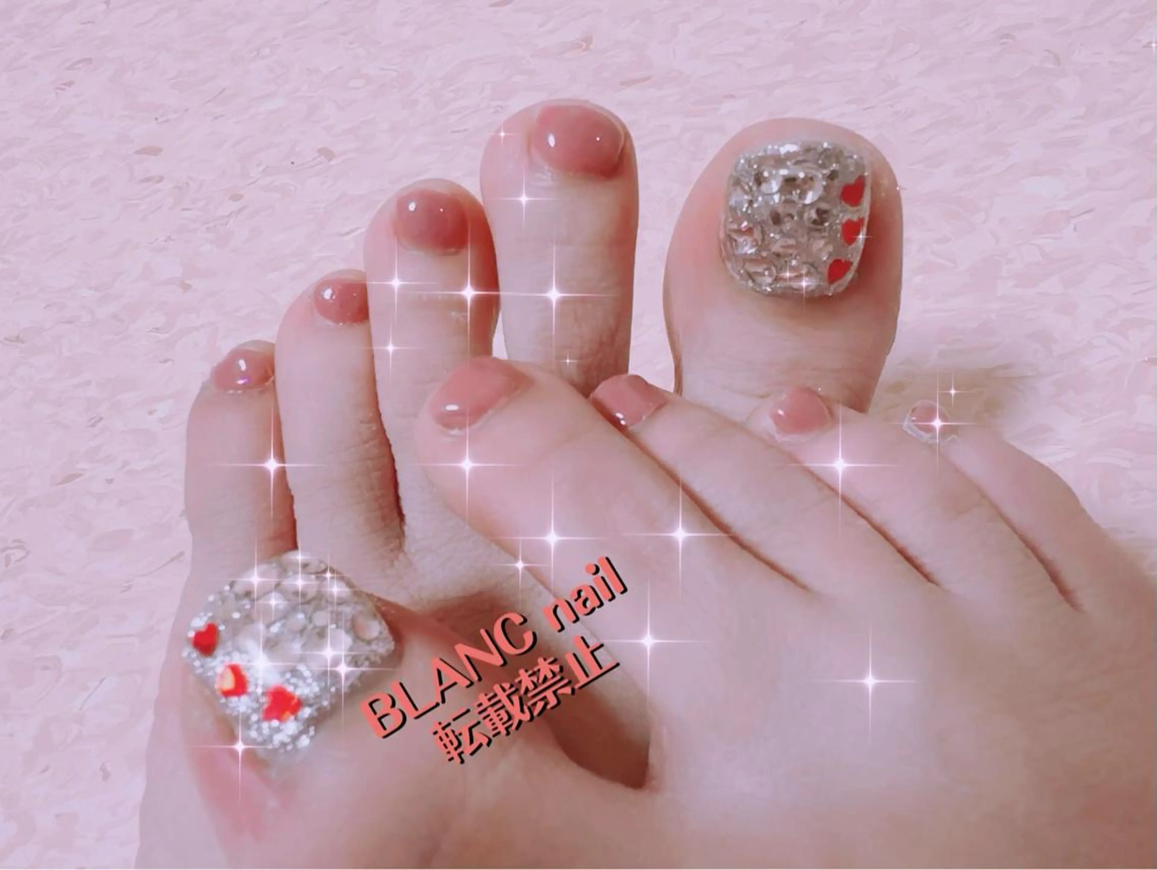 ネイル アートネイル フットネイル キラキラネイル ラメ(グリッター) ラメグラデーション BLANC (ブラン)のネイルデザイン