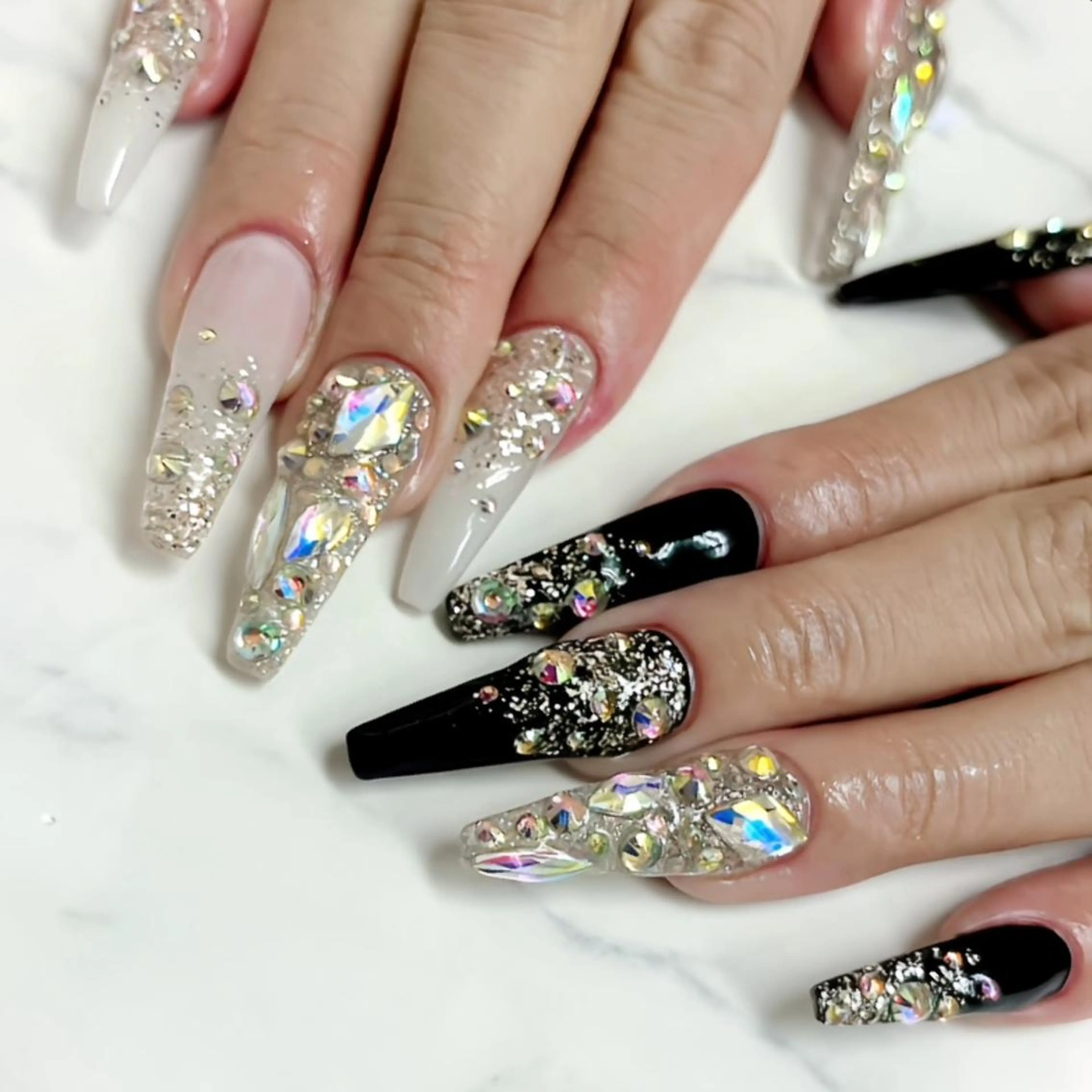 ネイル 持ち込み ハンドネイル -Rebest- NAIL心斎橋店💎のネイルデザイン