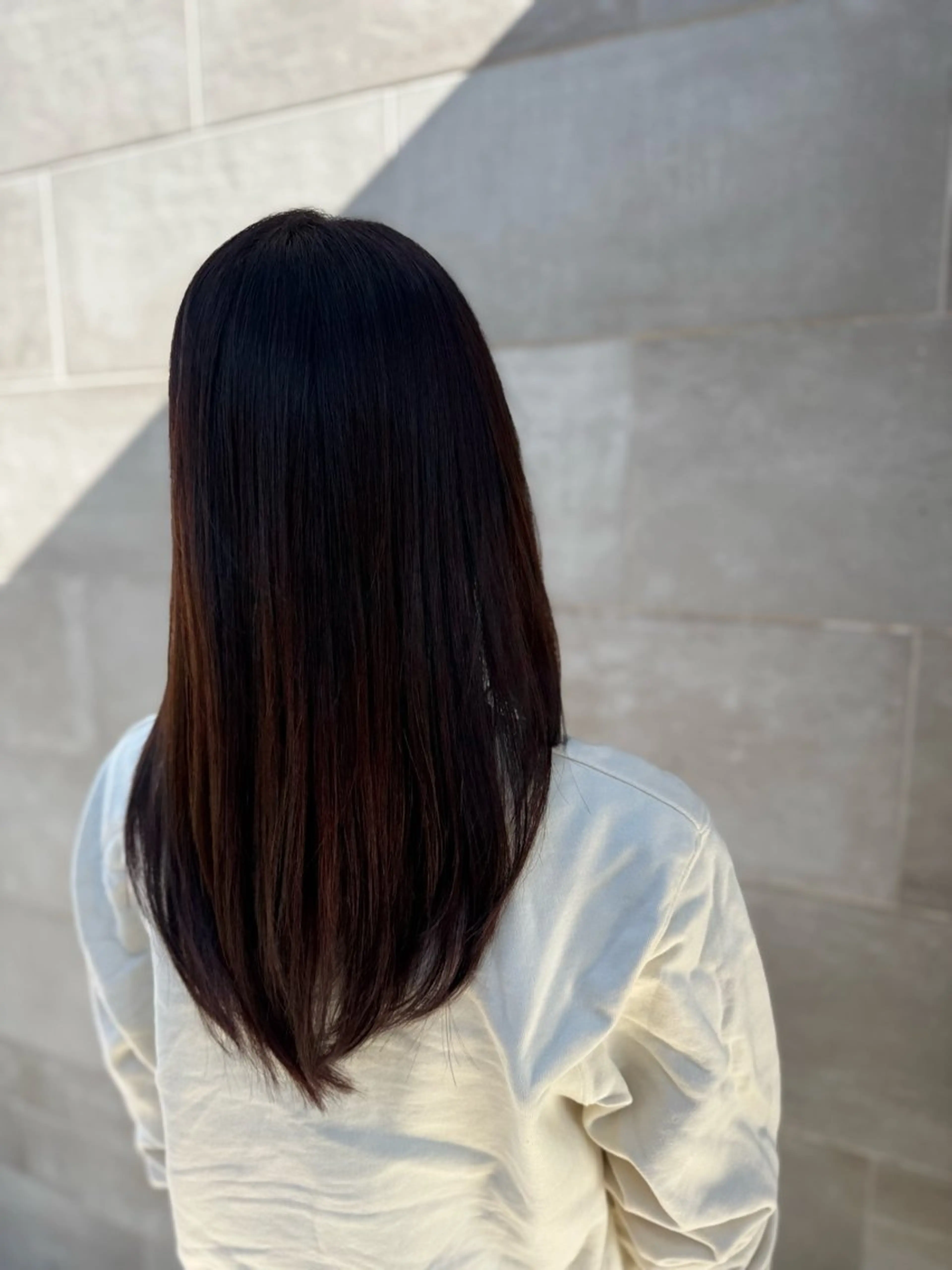 カット+スリムストレート&髪質改善トリートメント（癖は気になるけど矯正はしたくない方にお勧めです）の写真