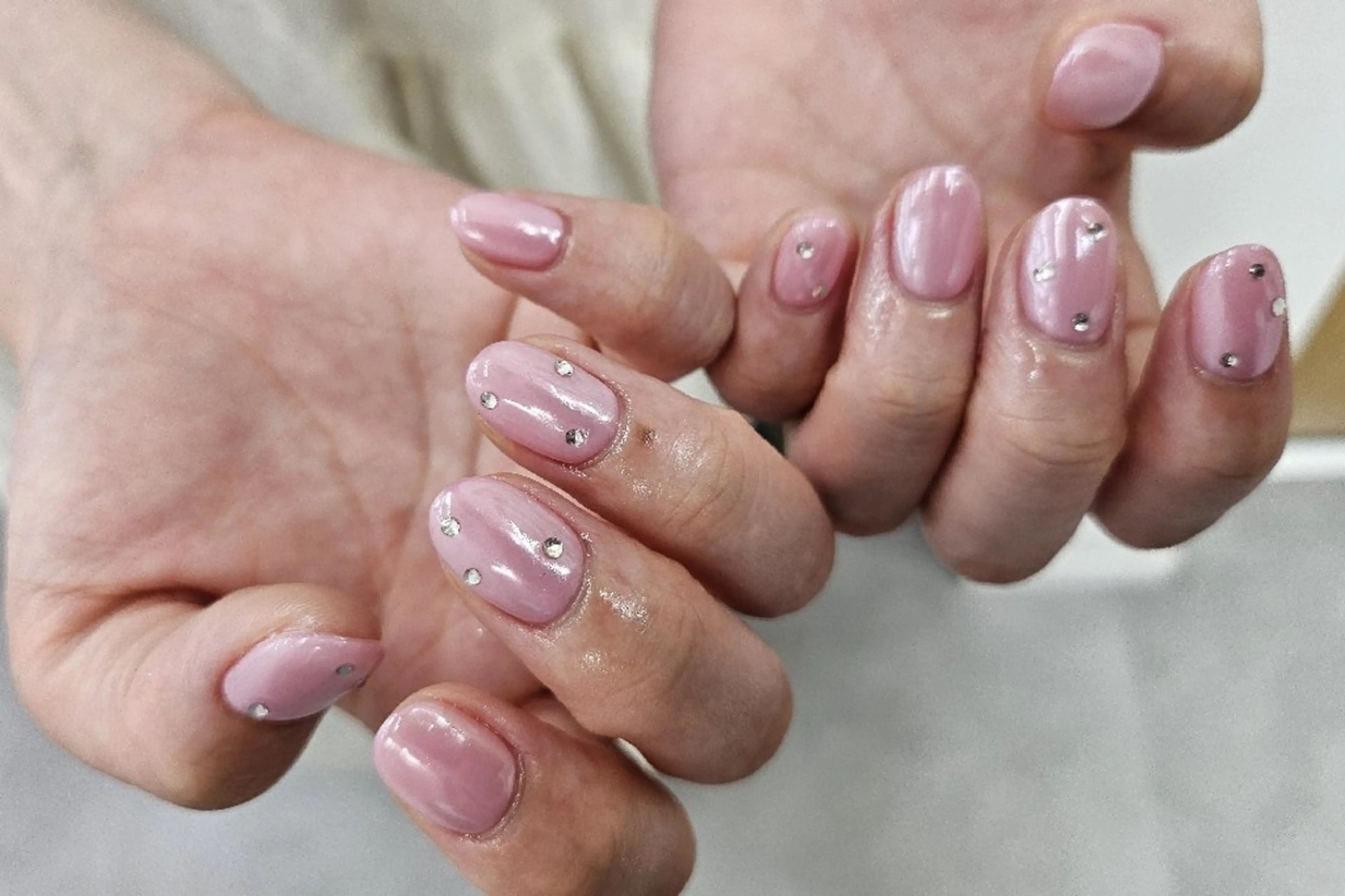 ネイル オーロラネイル ジェルネイル キラキラネイル パラジェル シンプルネイル ハンドネイル puku nail 🌼kazu🌼のネイルデザイン