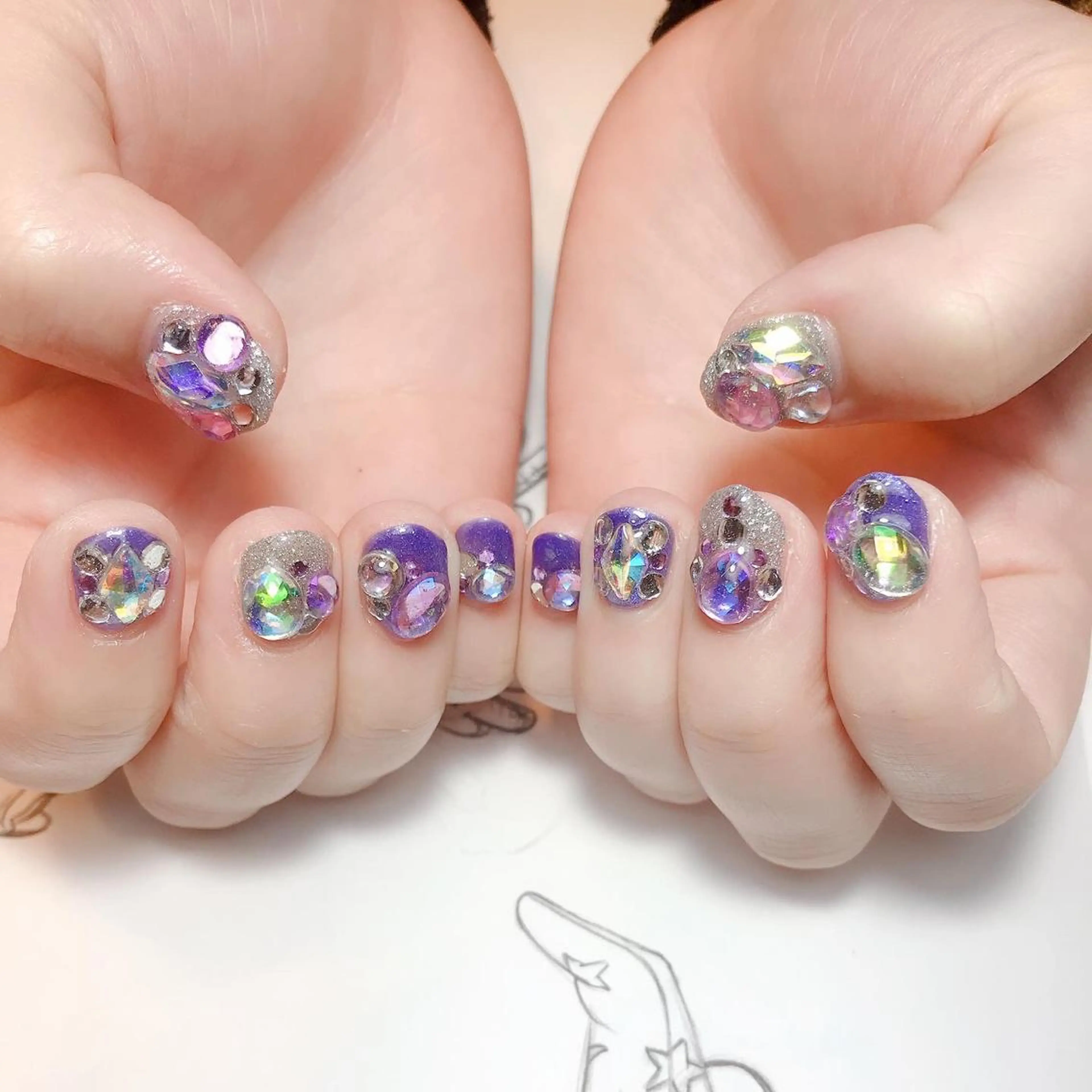 ネイル キラキラネイル owlnail /持込みデザイン専門のネイルデザイン