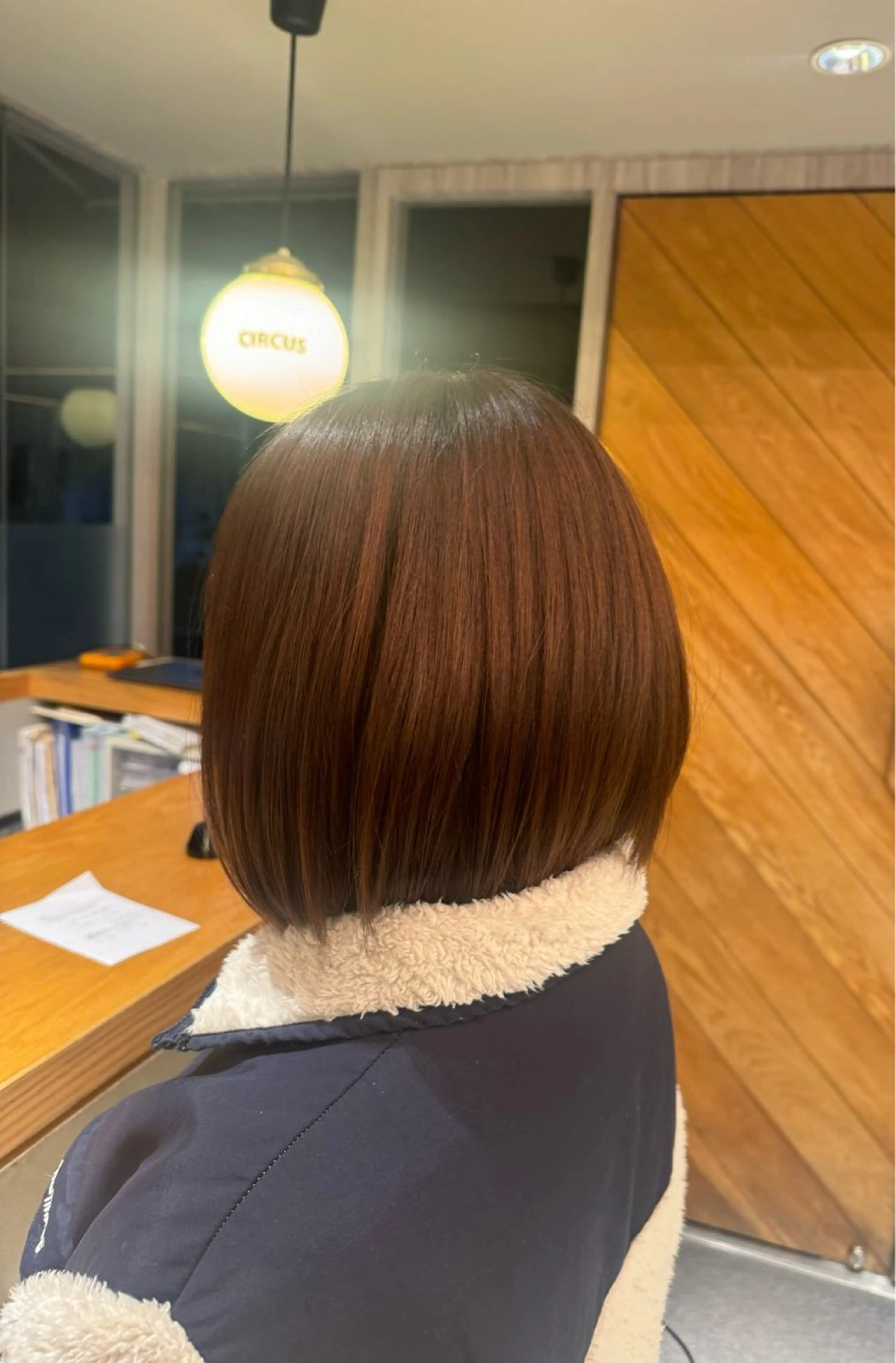 ミディアム オレンジブラウン 入学式 ✨大人ショートヘア ✨ロイのヘアスタイル