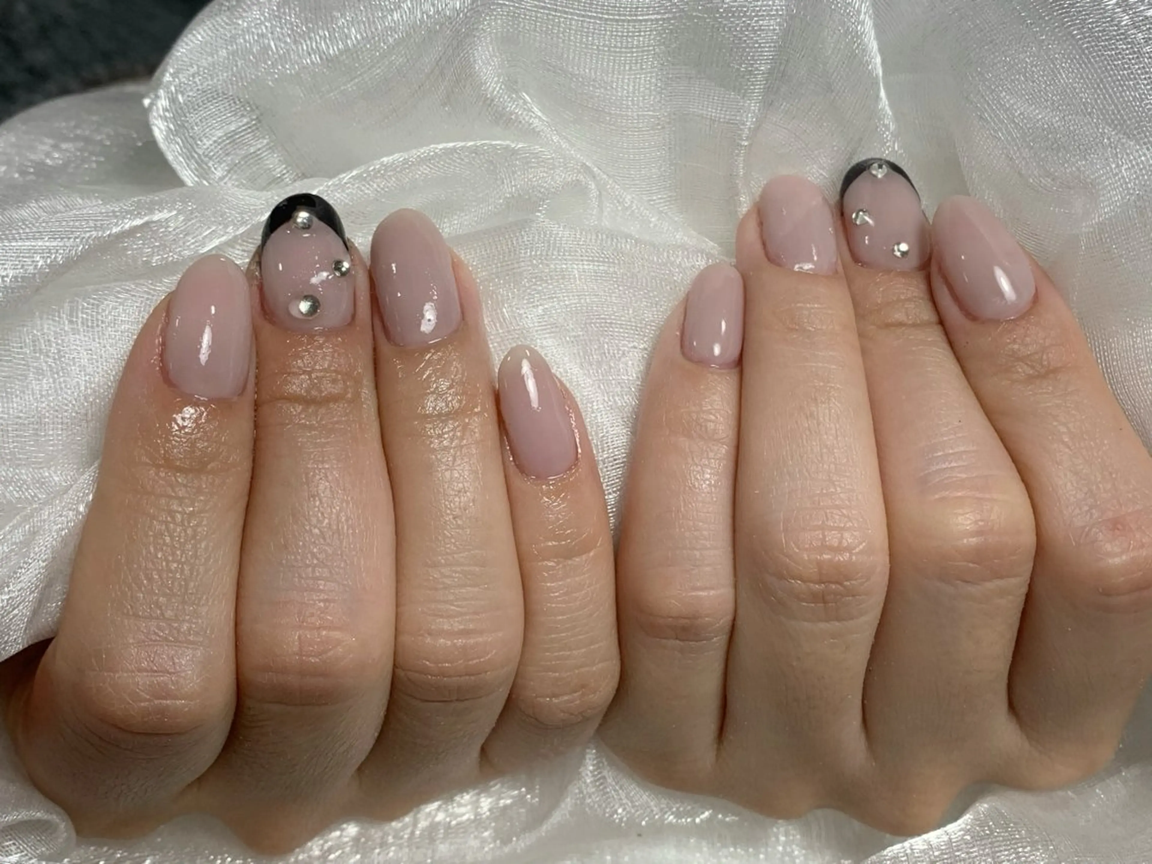 ネイル U·Mi nail salon所属・U·Mi 上野御徒町容のネイルデザイン