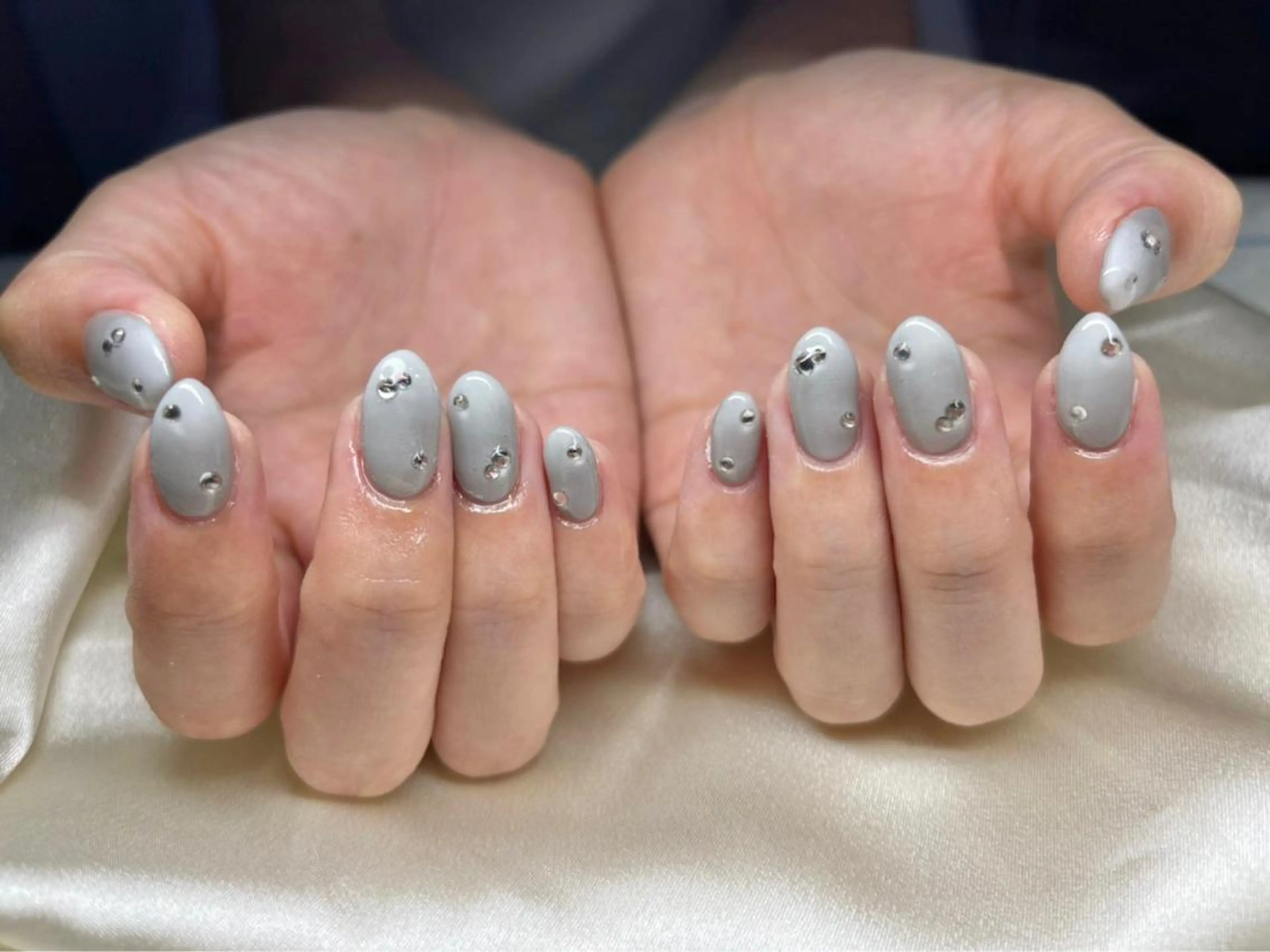 ネイル マツエク・マツパ アイブロウ 眉カラー 韓国風マツエク パリジェンヌラッシュリフト まつげパーマ ワンホンマツエク ハンドネイル Nail&eye Belire 新宿のネイルデザイン