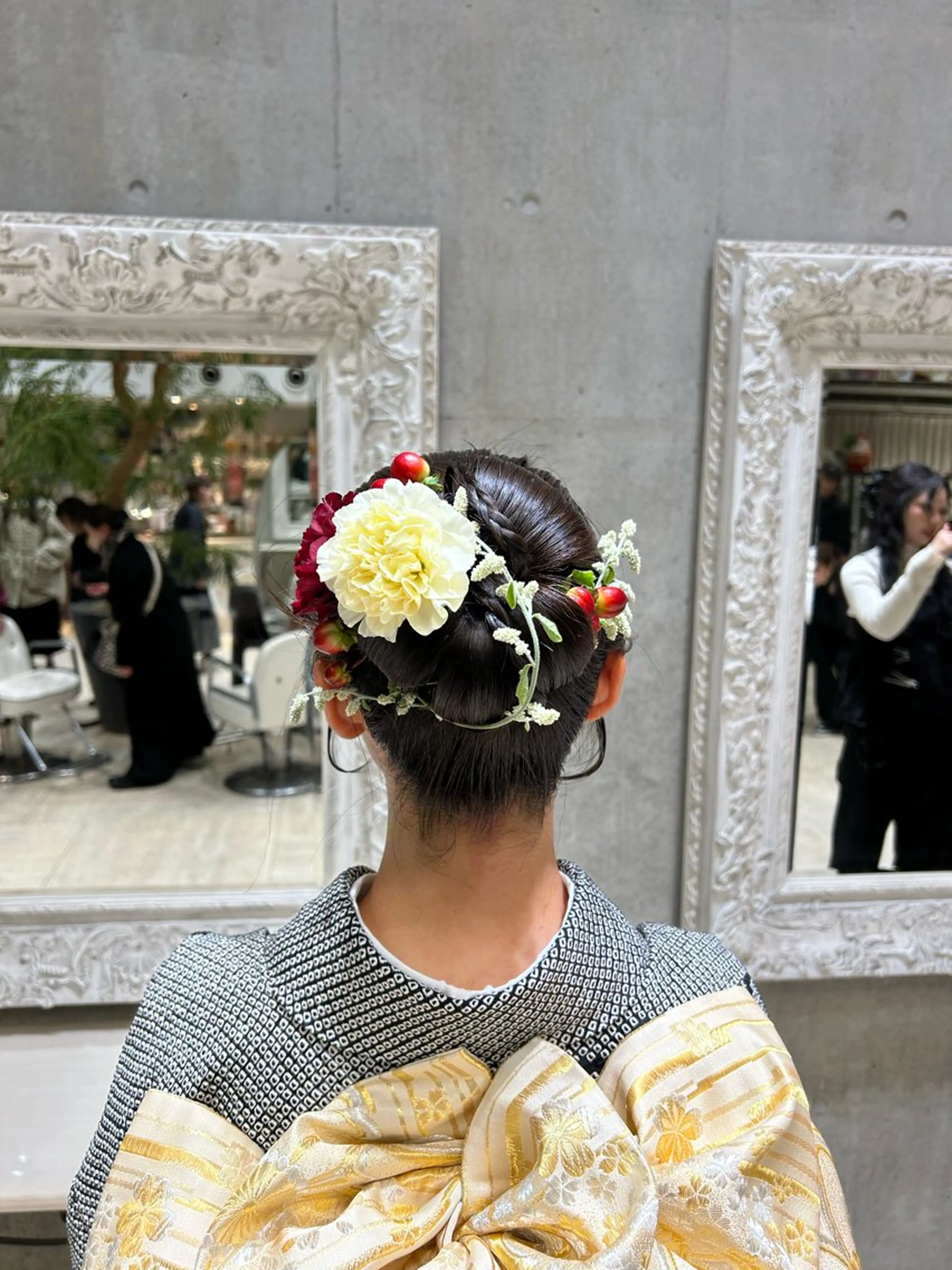 ロング ヘアセット オブヘアー宮前平店所属・土佐 彩純のヘアスタイル