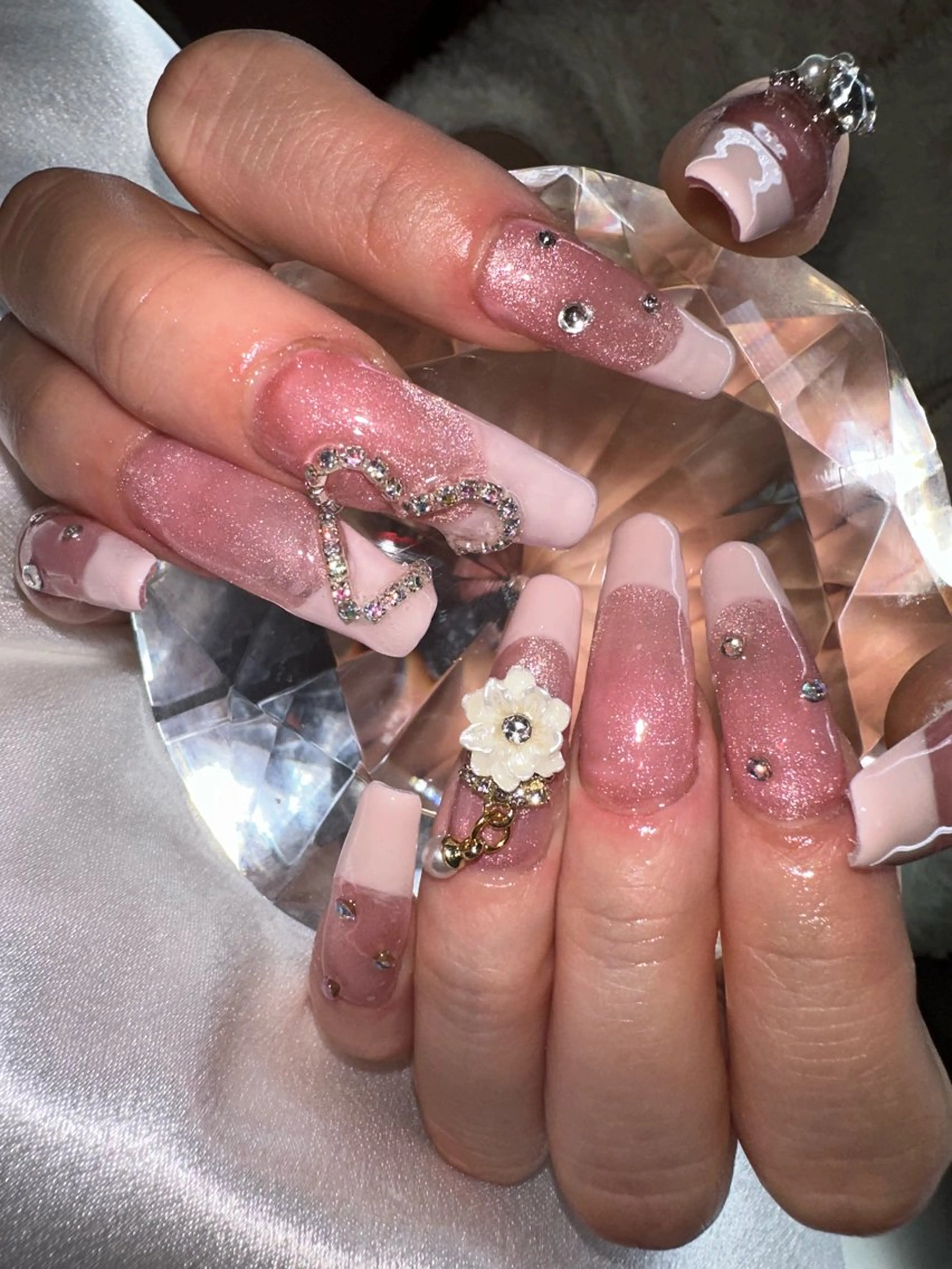 セミロング ハンドネイル YOKOSUKA🌊 NAIL🌿🫧💛のネイルデザイン