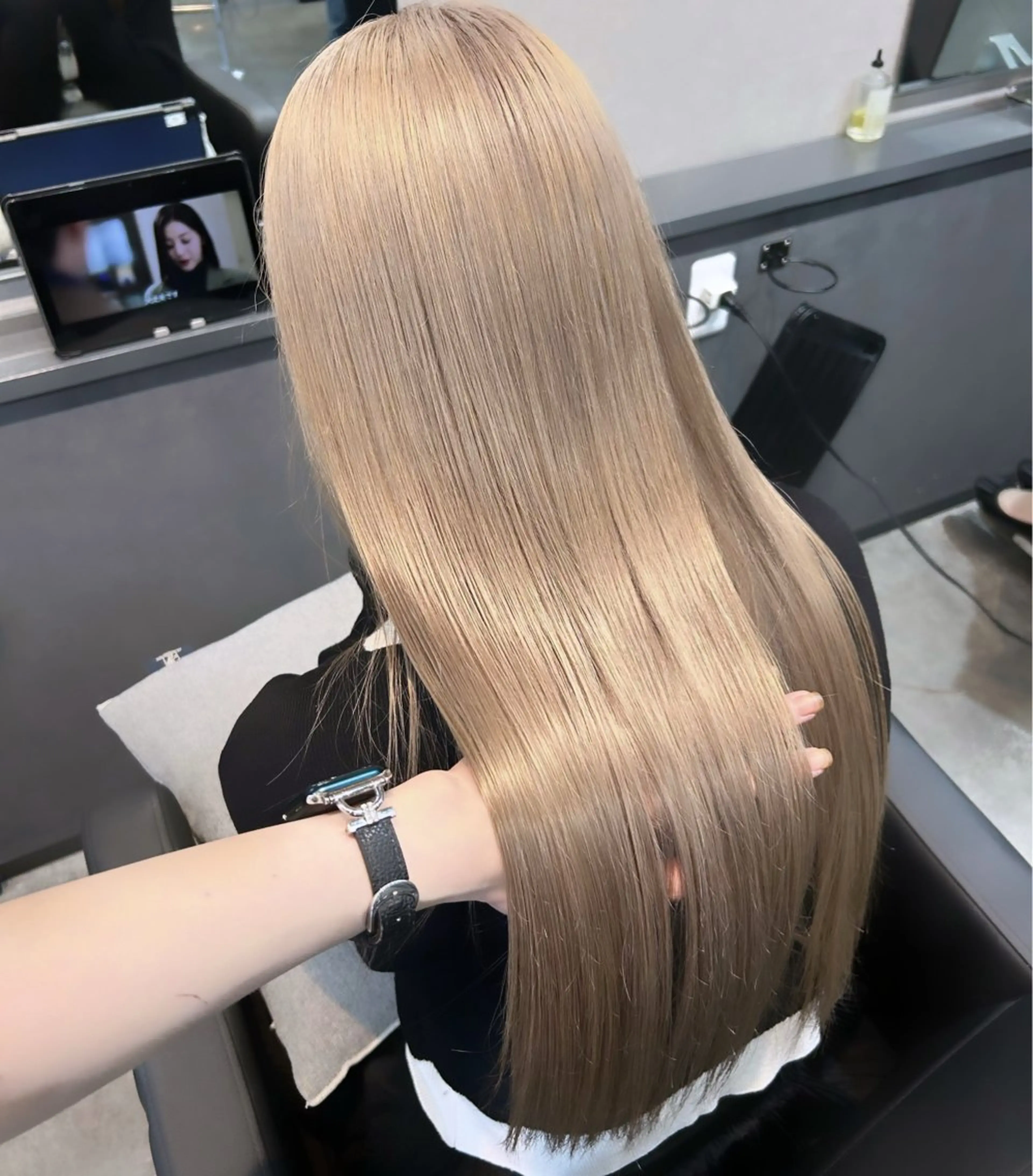 🎀限定価格🎀ケアブリーチ2回＋トリートメント＋メンテナンスカット✂️✨の写真