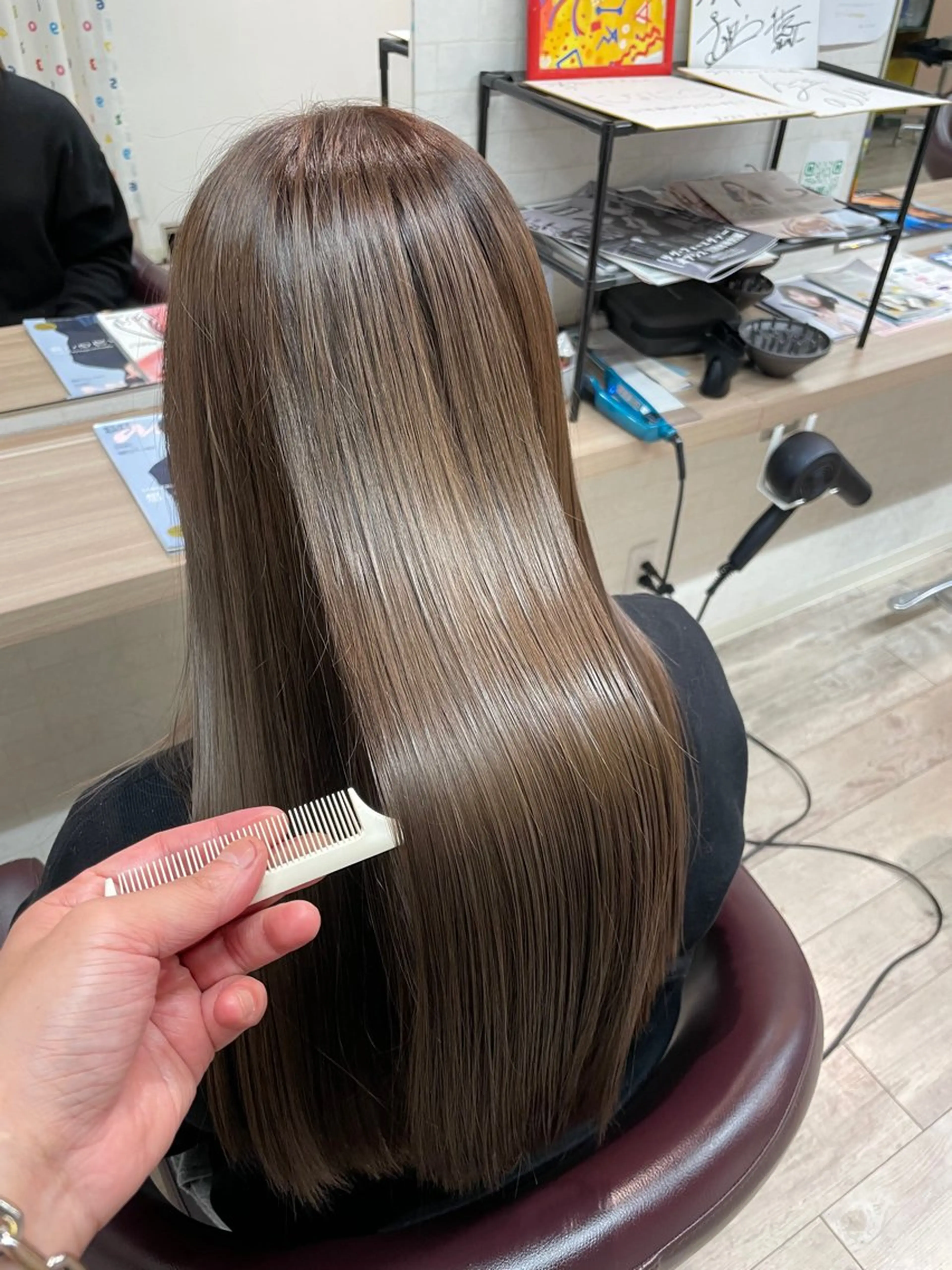セミロング 髪質改善 長谷川 賢治のヘアスタイル