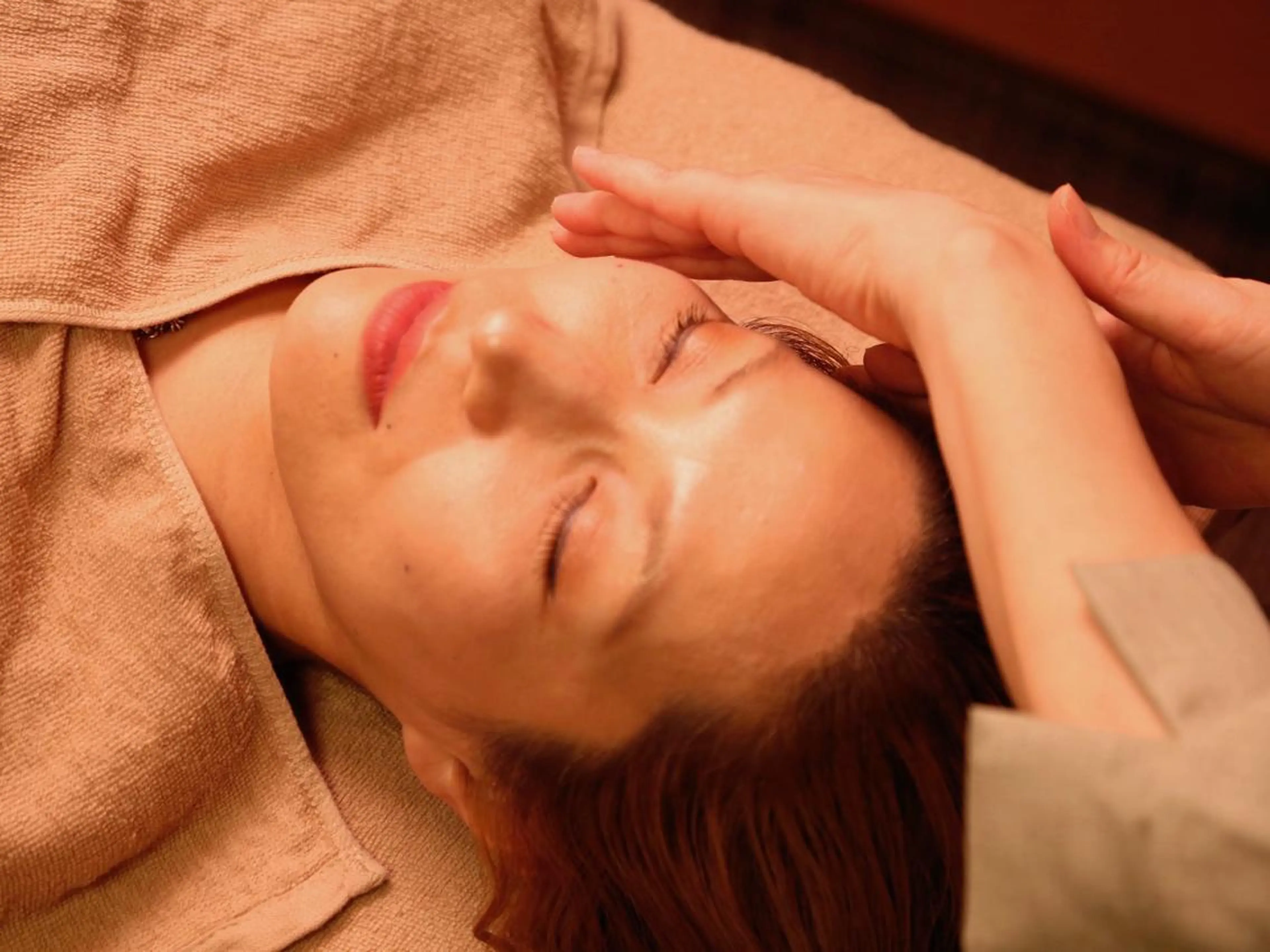 【顎がシュッとシャープな小顔に】ミニモ限定☆小顔矯正+カウンセリング60分 ¥4,800の写真