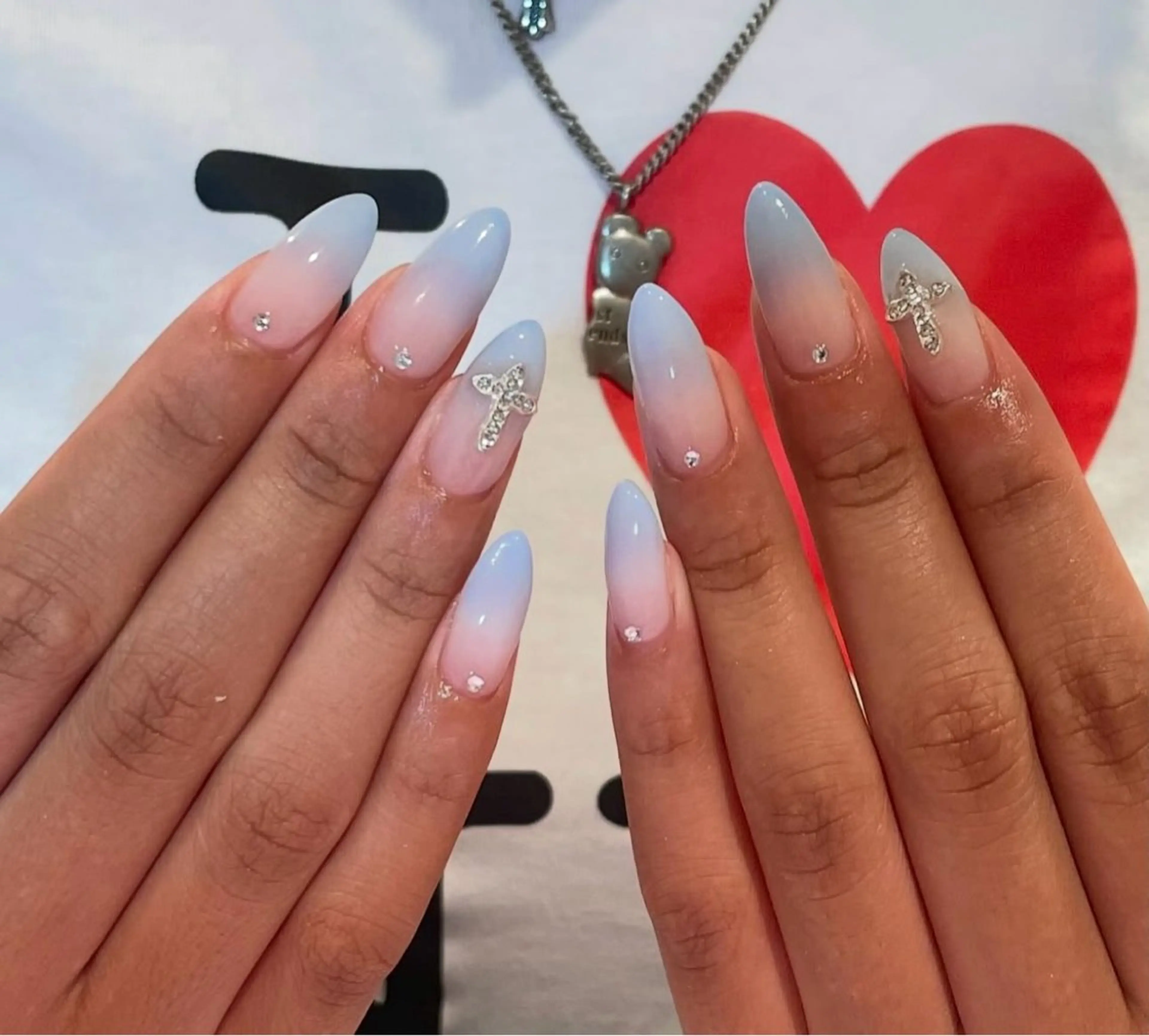 ネイル ハンドネイル BERA NAILSのネイルデザイン