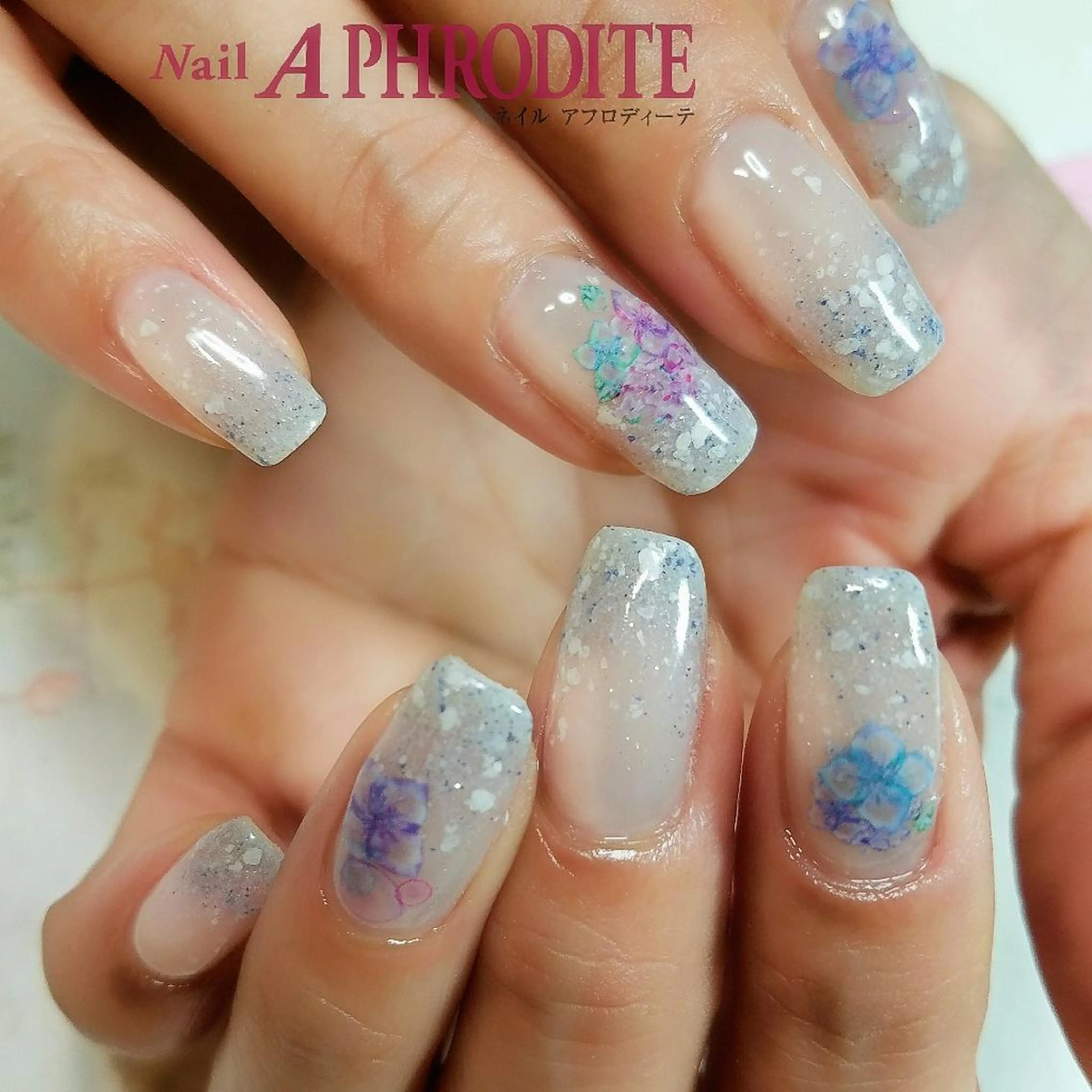 ネイル Nail  Aphroditeのネイルデザイン