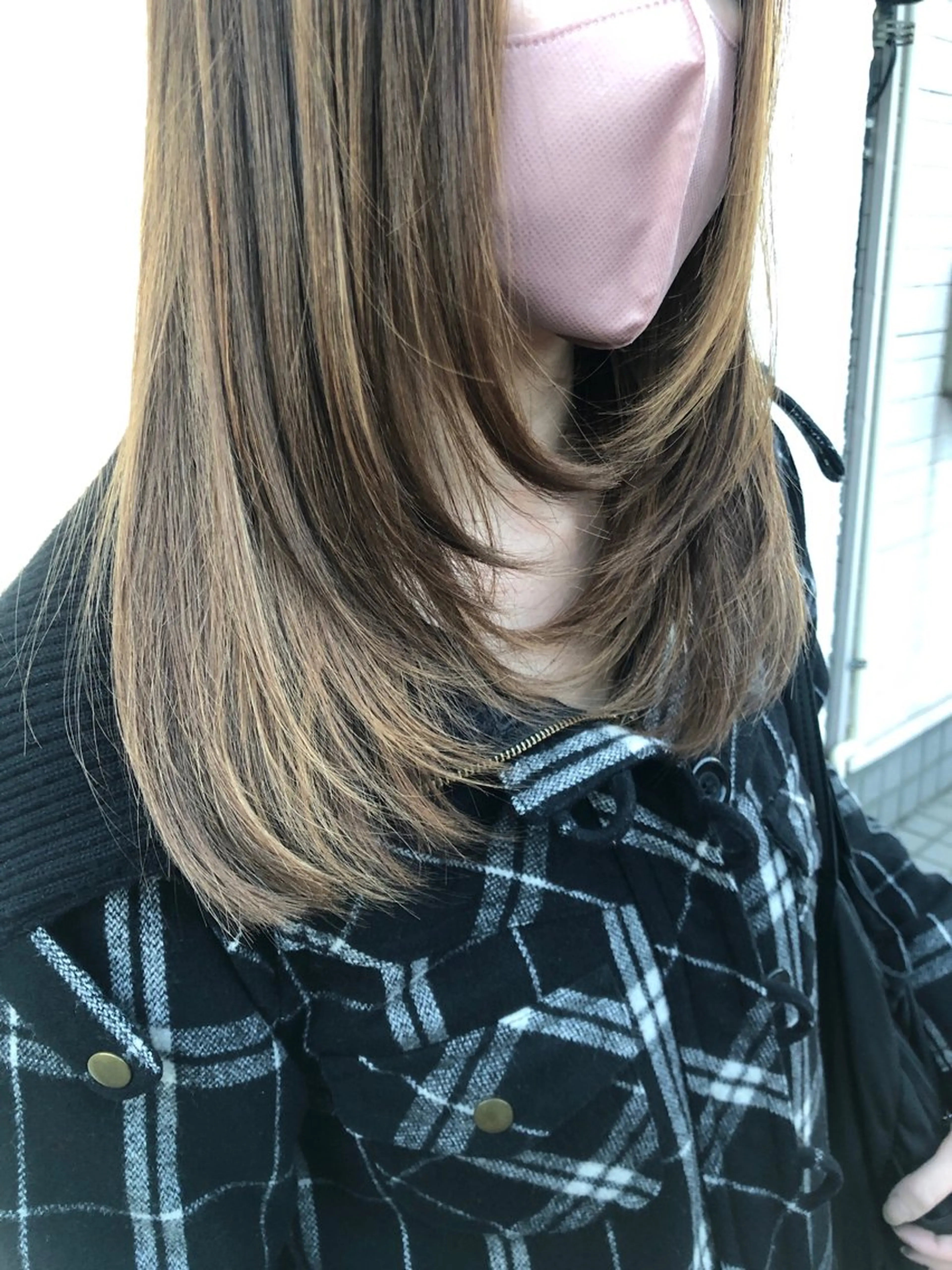 セミロング カラー パーマ ヘアアレンジ 顔まわりレイヤー 顔周りカット レイヤーカット カット トリートメント 【ツヤ髪美容師】 ツダケイスケのヘアスタイル