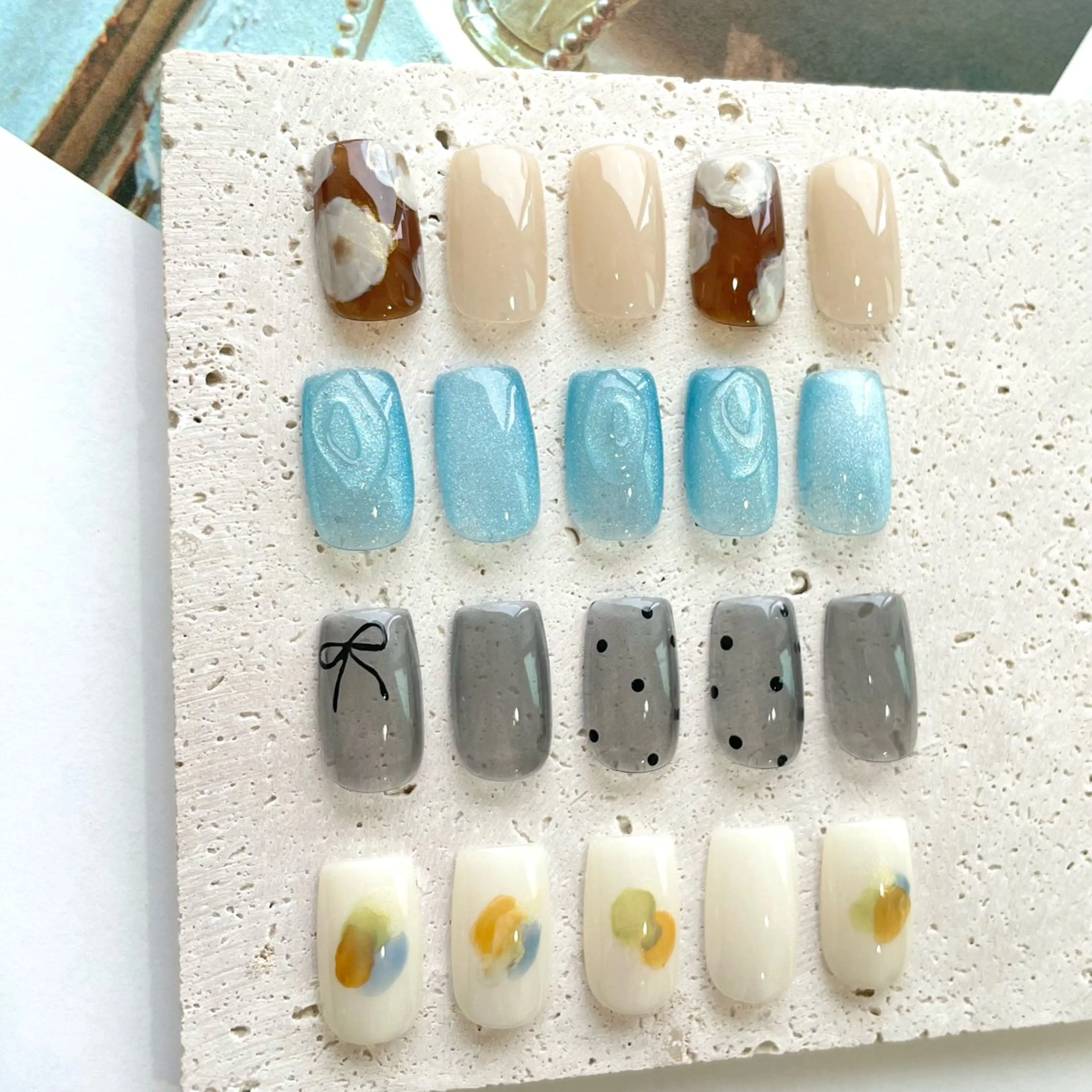 ネイル ブラウン クリアネイル ドット フラワーネイル 氷ネイル・うるうるネイル nailsalon amity🌿池田のネイルデザイン