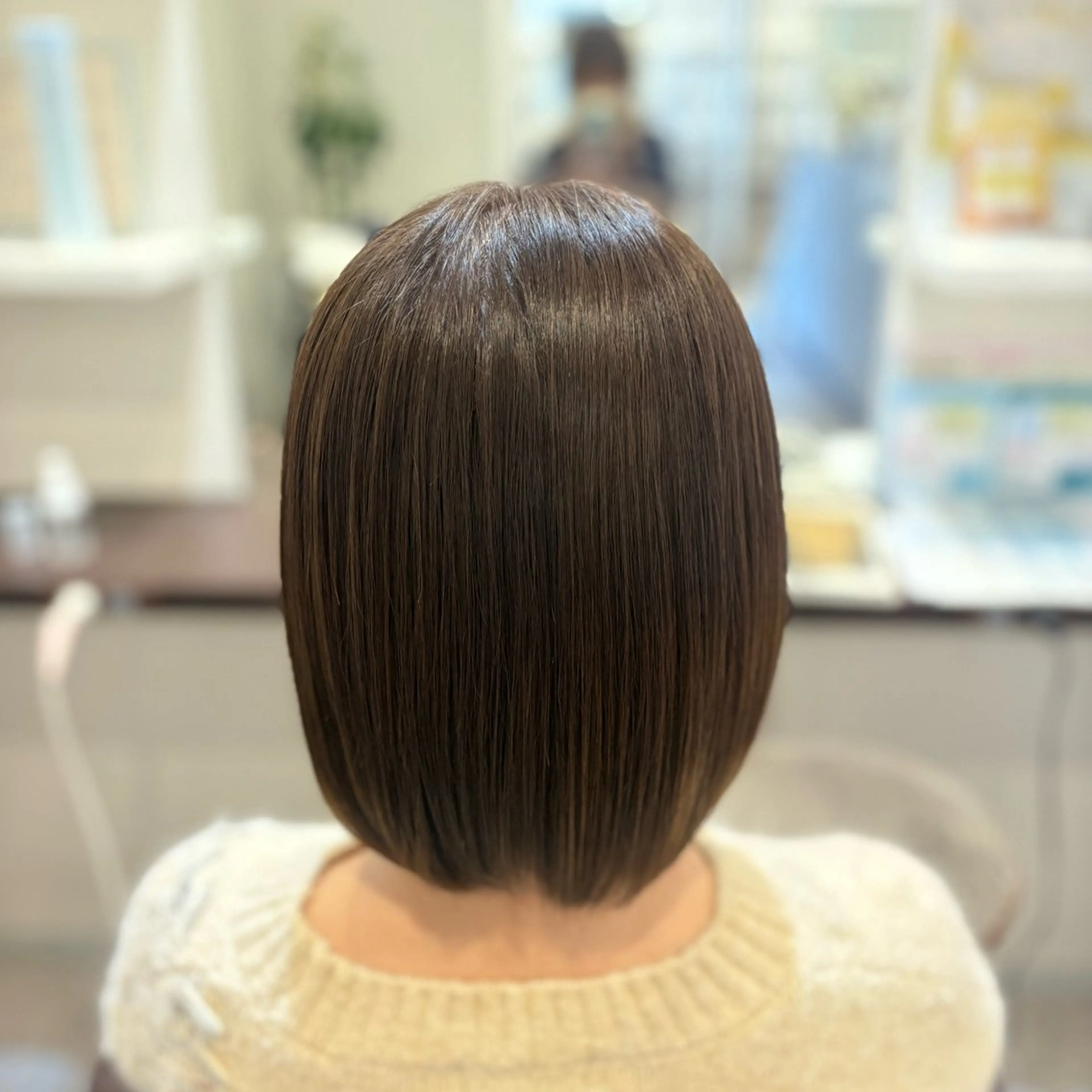 ミディアム ボブ カット ヘアカラー トリートメント 山下 ちひろのマツエク・マツパデザイン