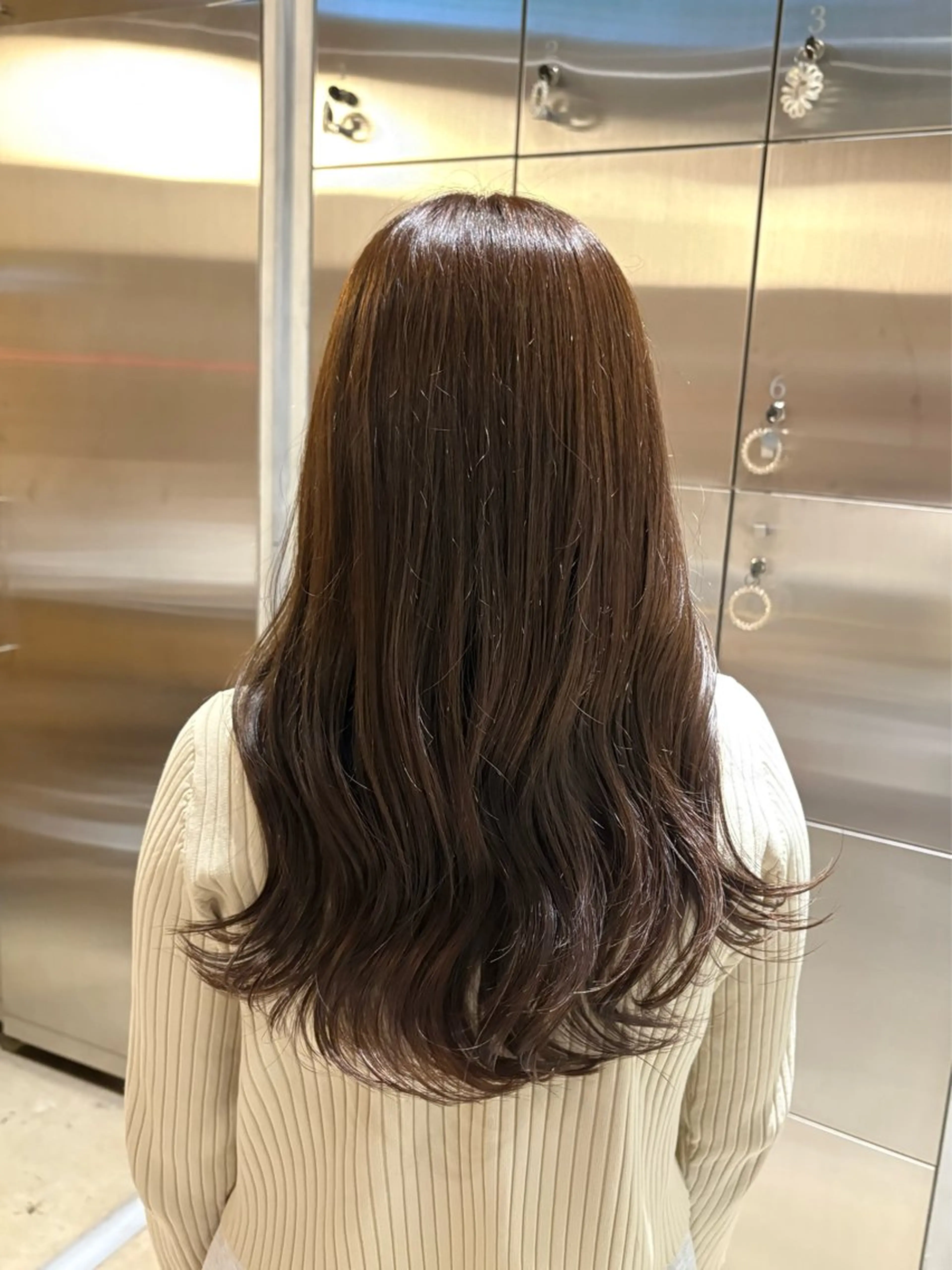 ロング カラー ブラウンカラー オリーブブラウン 樋口 花穂のヘアスタイル