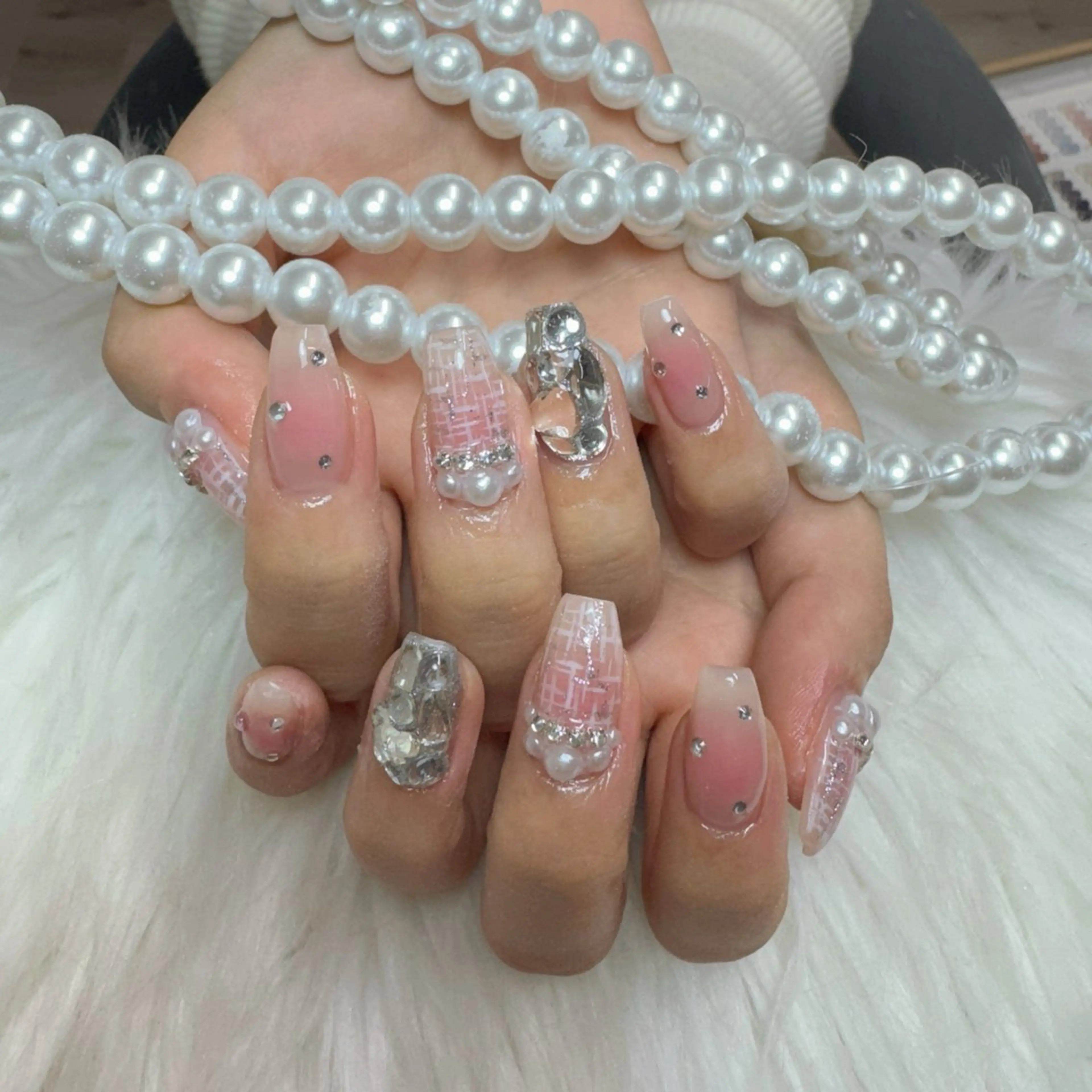 ネイル ハンドネイル 🎀nana🫧 ワンホンネイル🎀のネイルデザイン