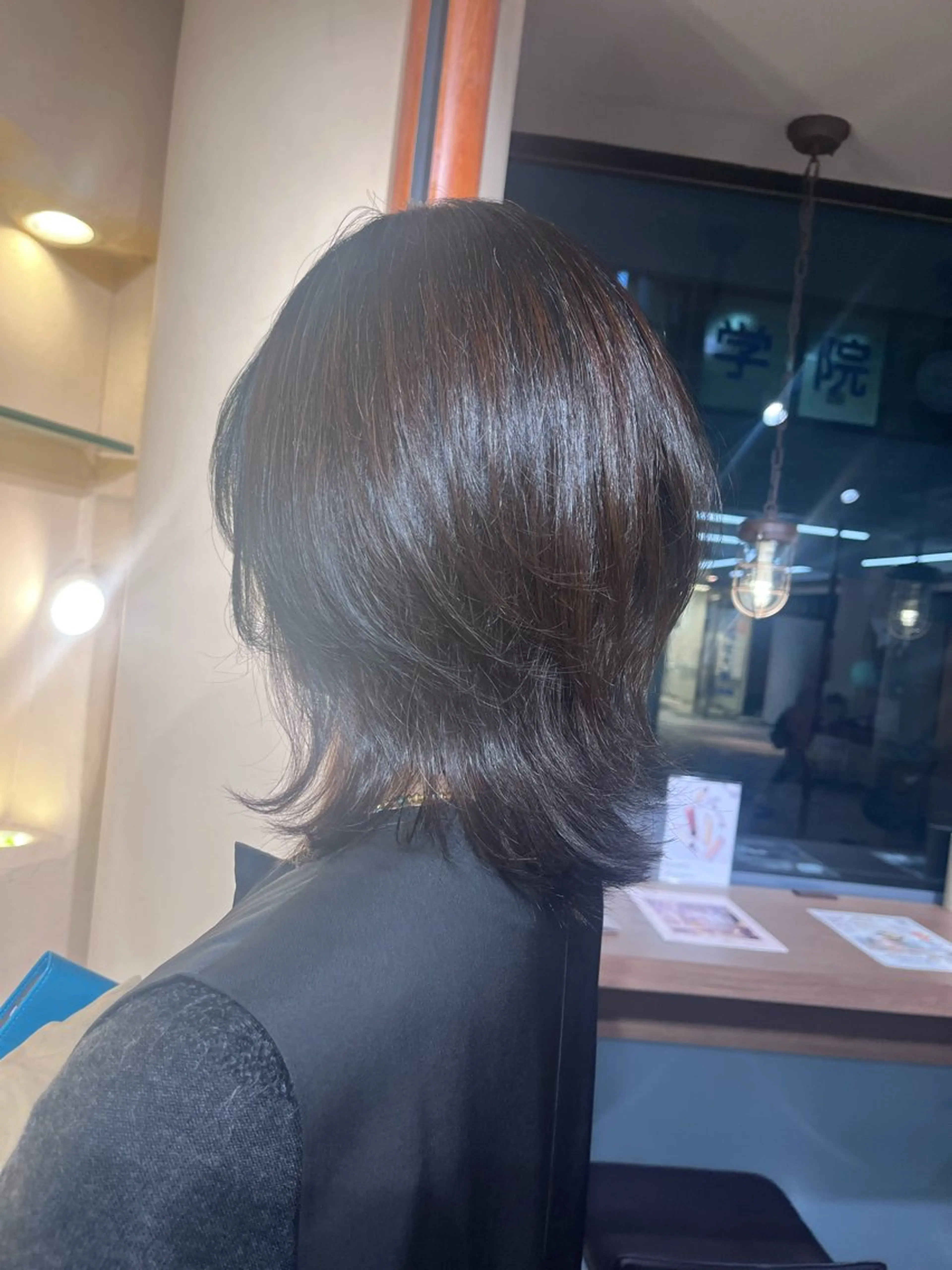 ミディアム 遠藤 乙夏のヘアスタイル