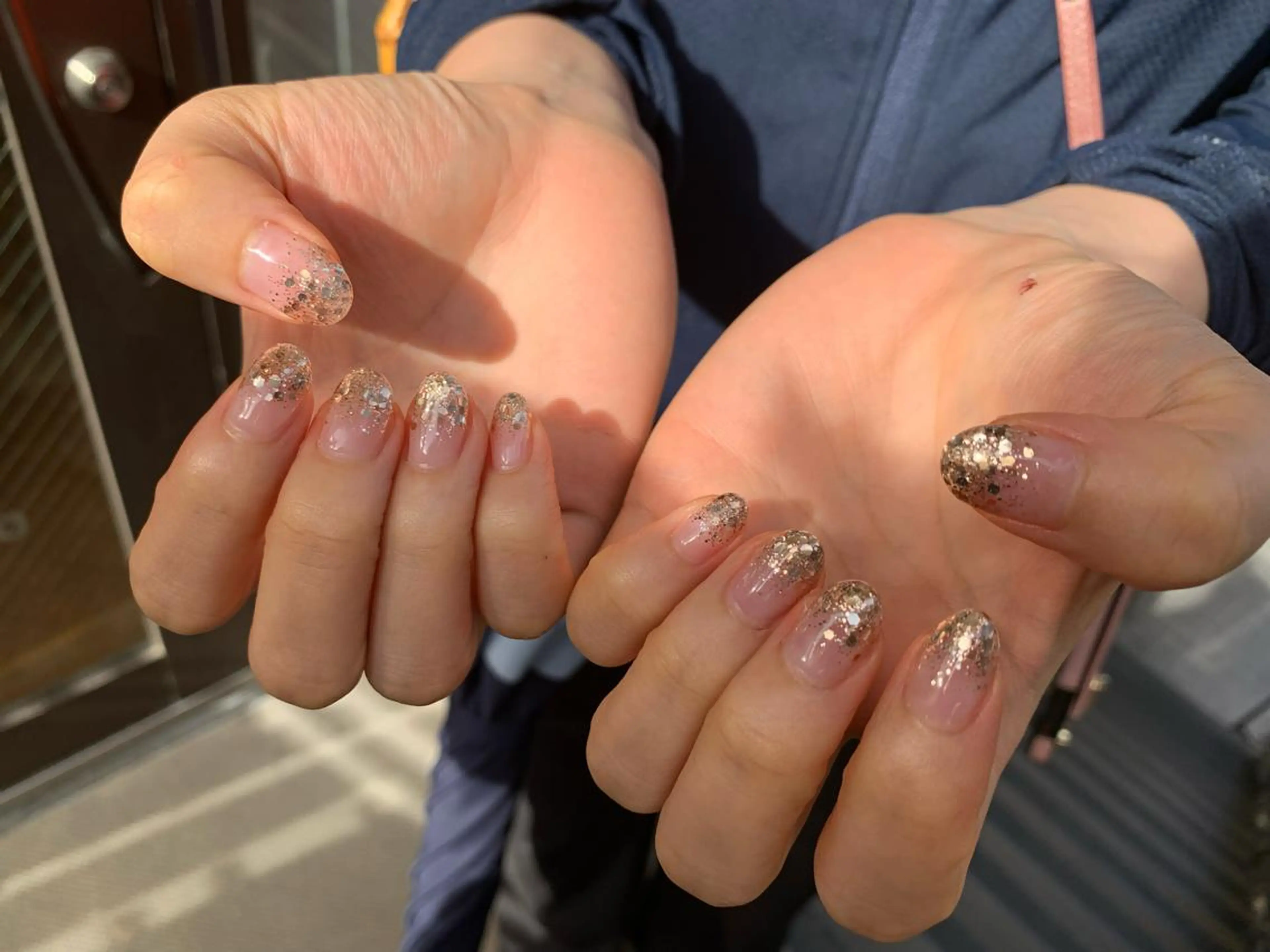 ネイル ラメ(グリッター) ラメグラデーション マキノ ユイのネイルデザイン