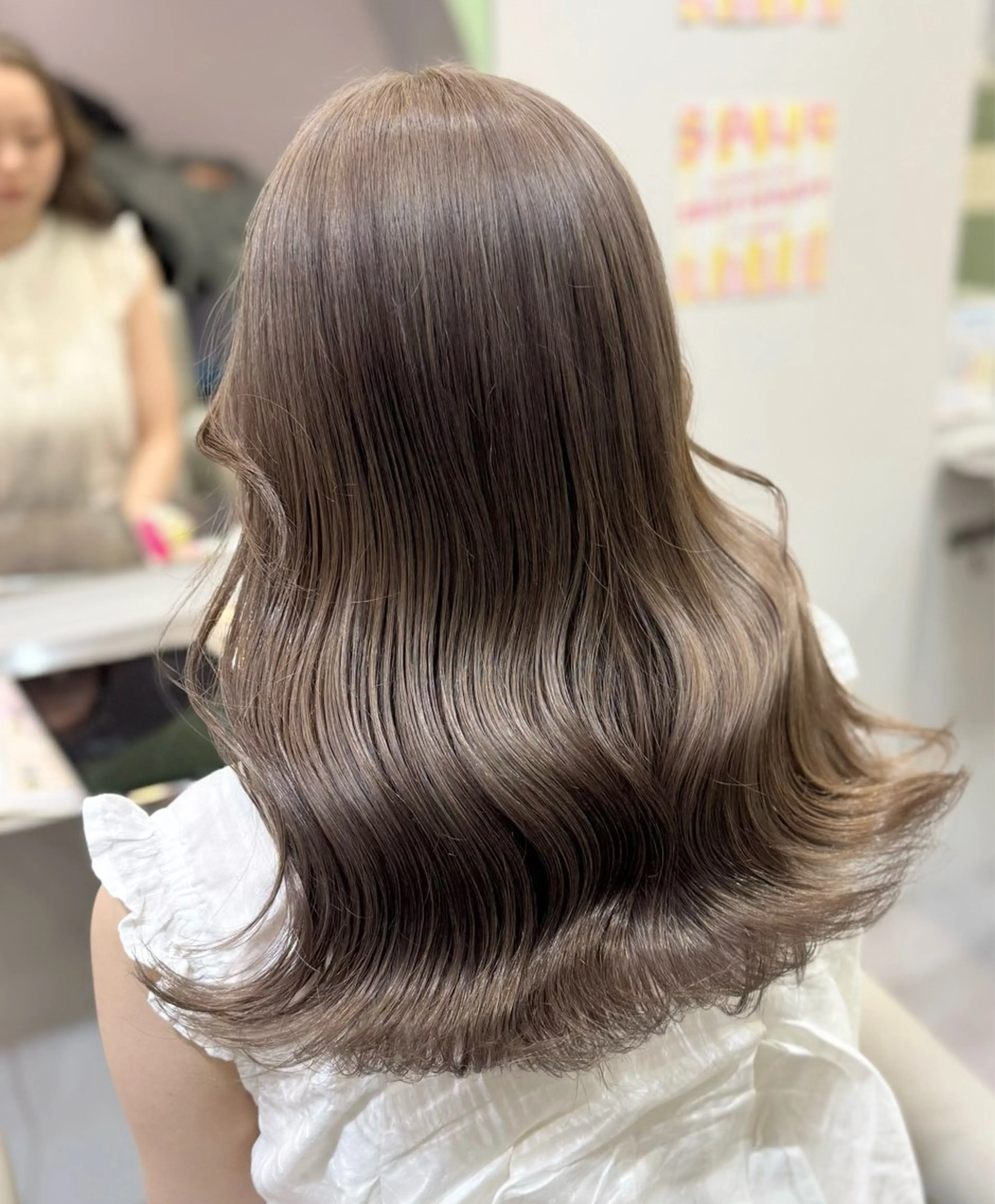 ロング カラー amane໒꒱うる艶 ブリーチ透明感カラーのヘアスタイル