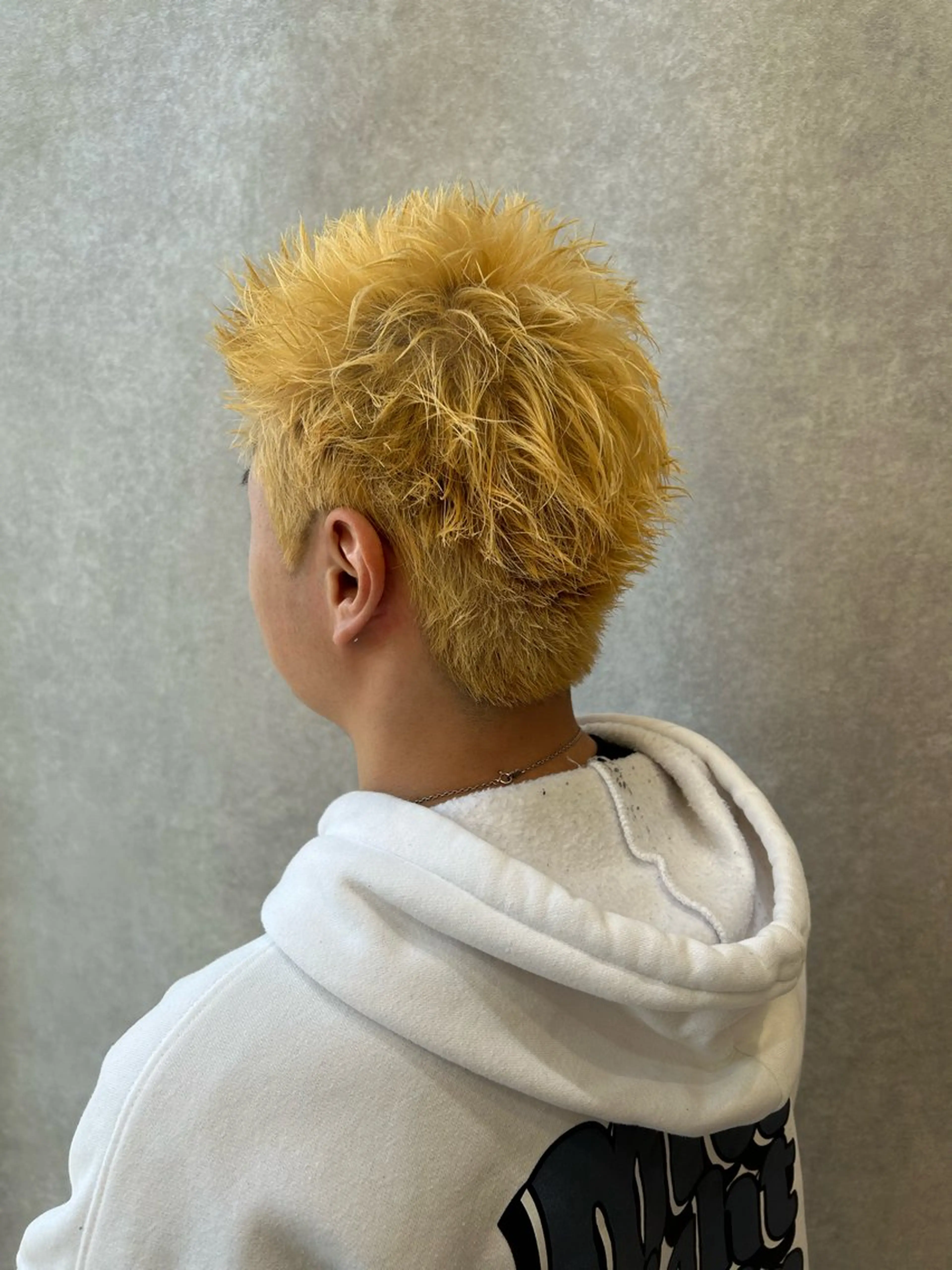 ショート カラー メンズ メンズハイトーン スパイキーショート ハイトーンカラー ショートヘア パーマ/ハイトーン 🌀中川航亜🌀のヘアスタイル