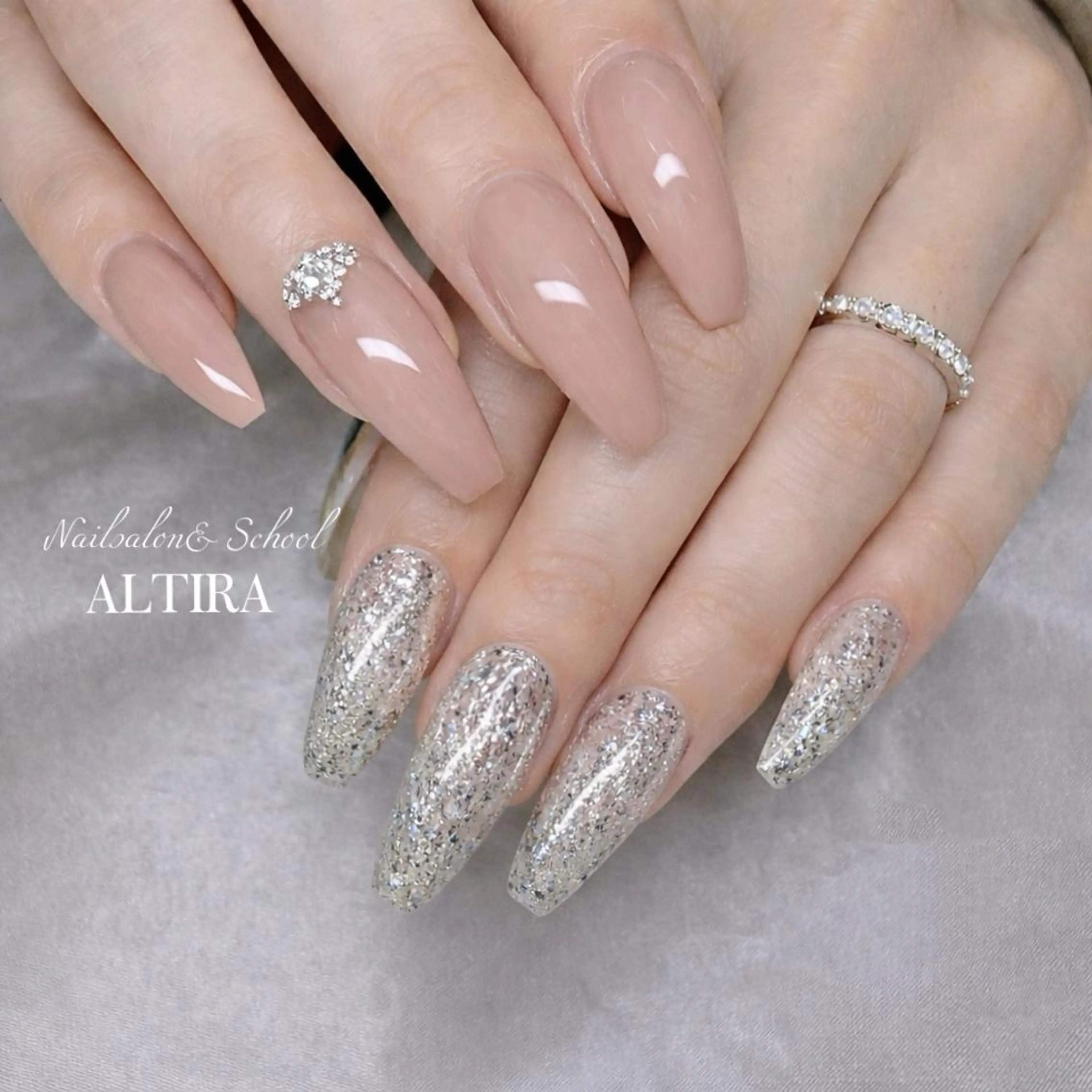 400色の中から２色選べるワンカラー練習モデル‎🤍の写真