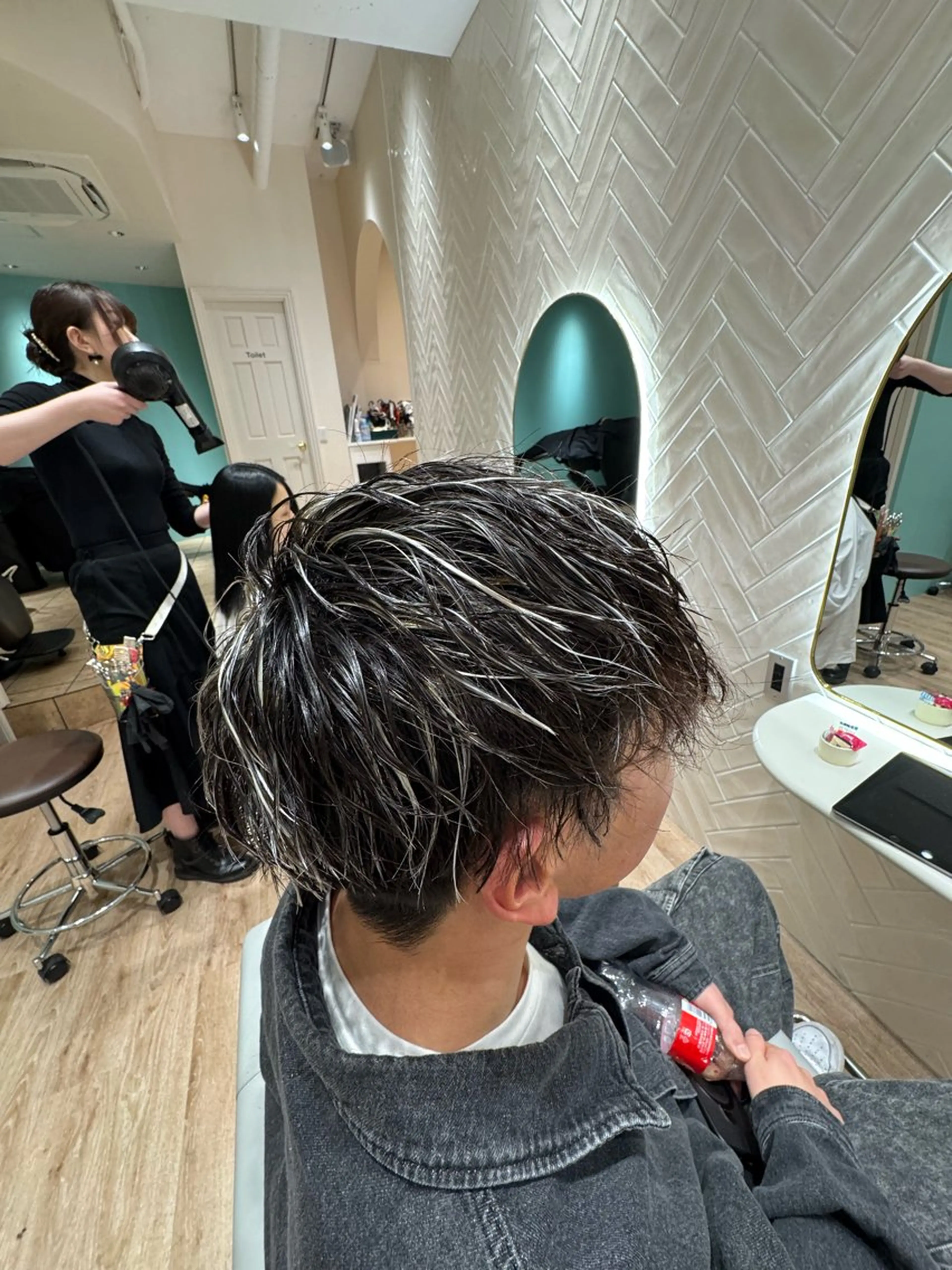 カラー メンズ メンズメッシュ メッシュ カット ヘアカラー TAMMY武蔵小杉所属・河添 麗菜のヘアスタイル