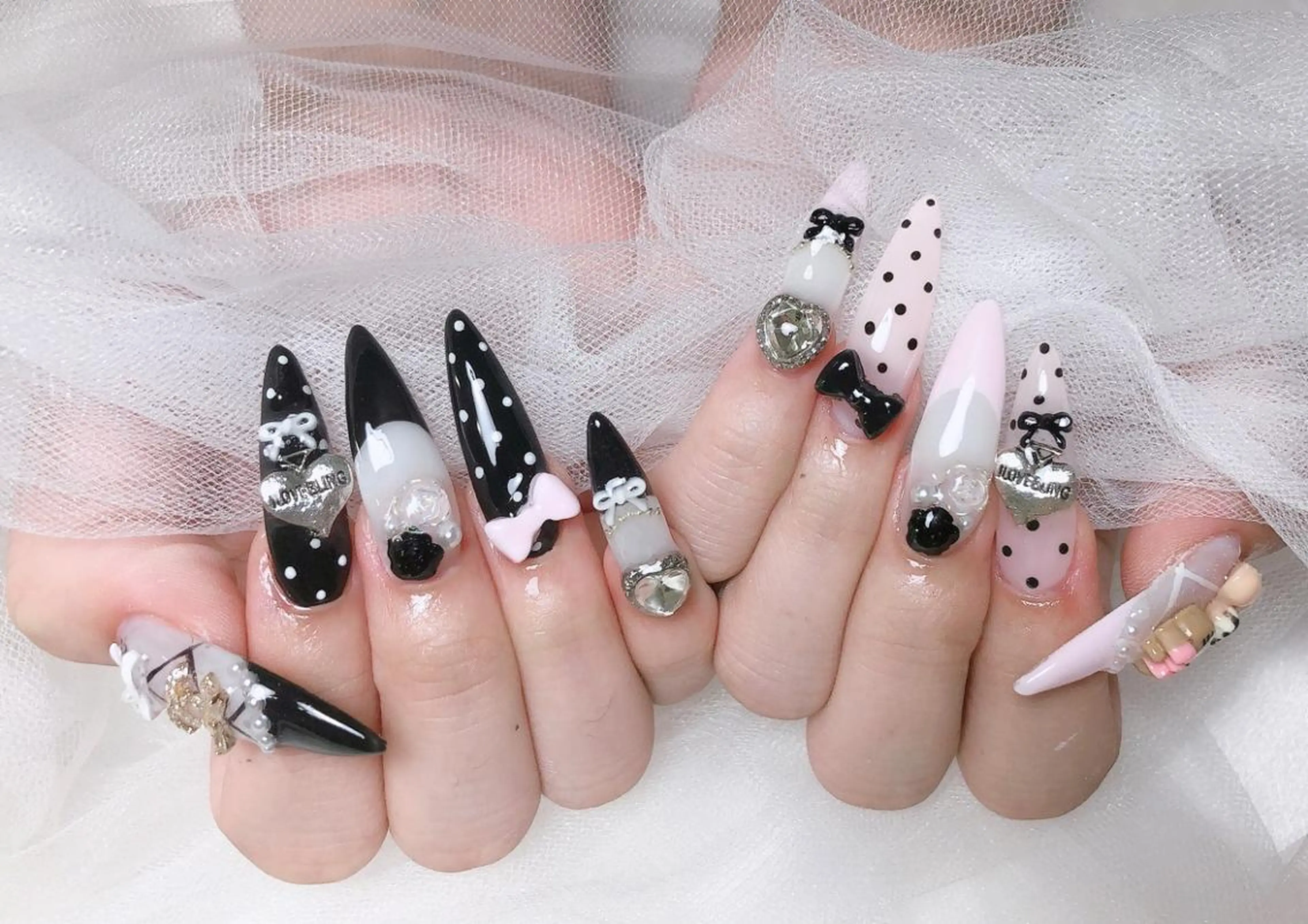 ネイル ハンドネイル ルラワンネイル エンのネイルデザイン