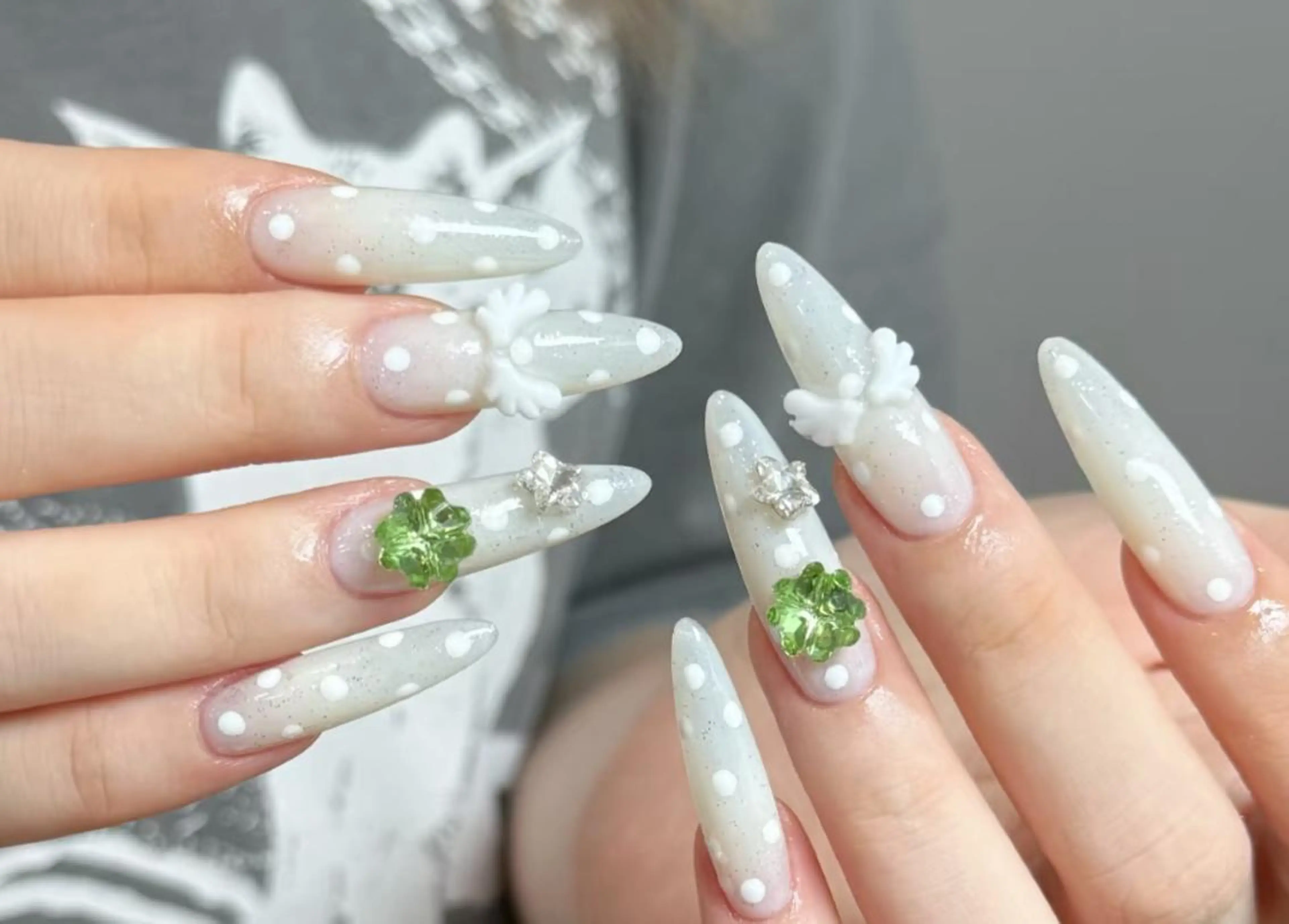 ネイル ハンドネイル 🎀 NaNa_nailのネイルデザイン