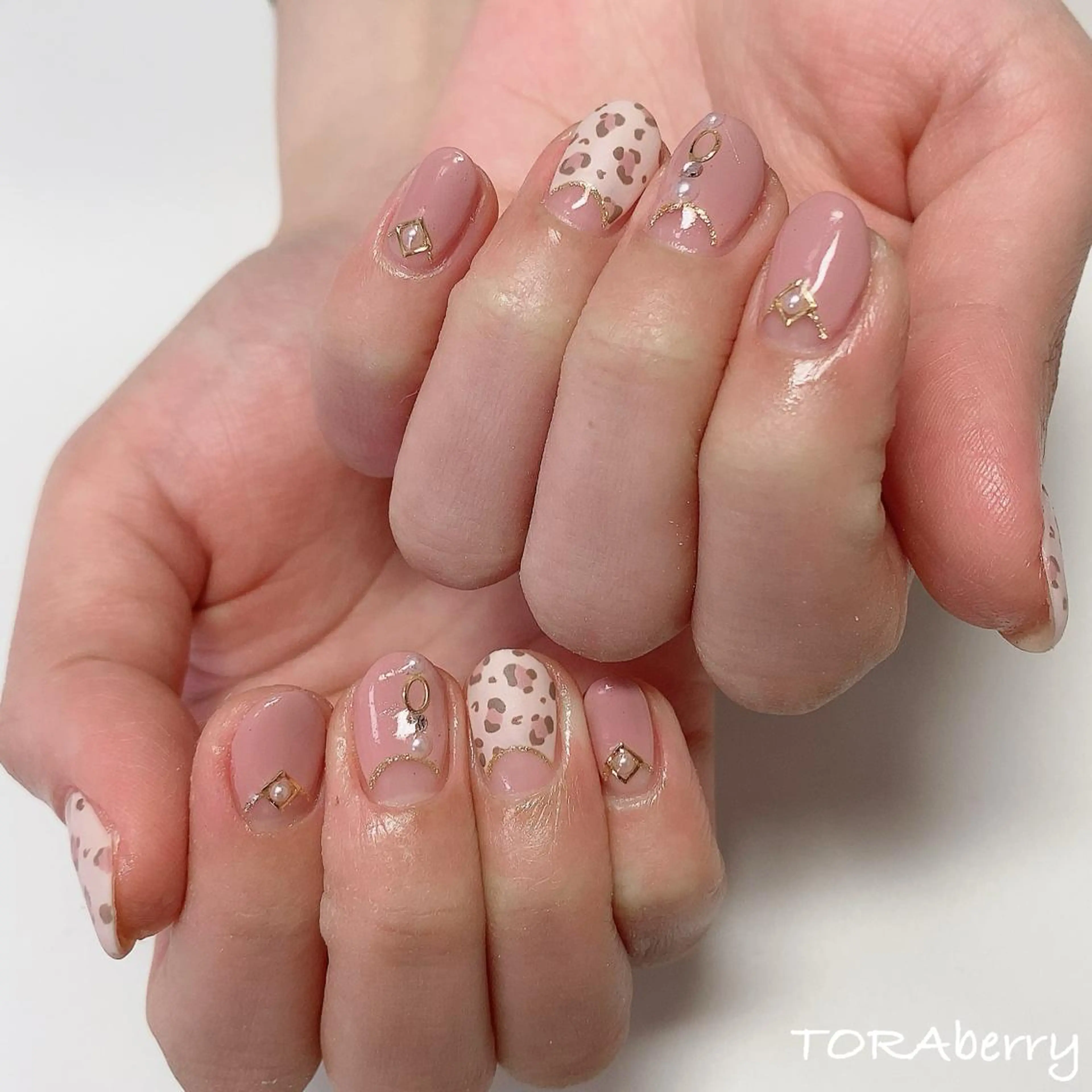 ネイル ネイリスト なつみのネイルデザイン