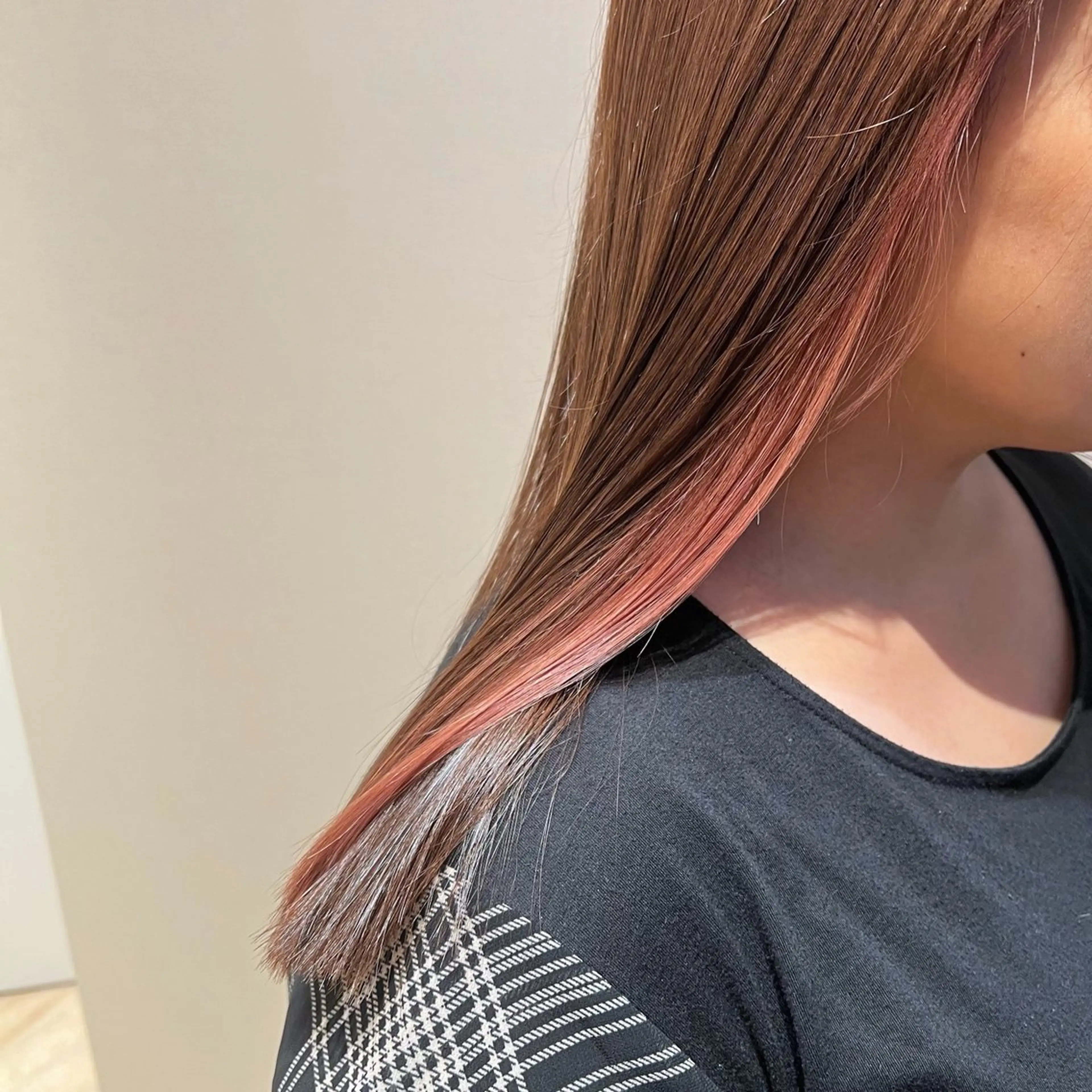 セミロング カラー 艶カラー 🎀良川琴奈のヘアスタイル