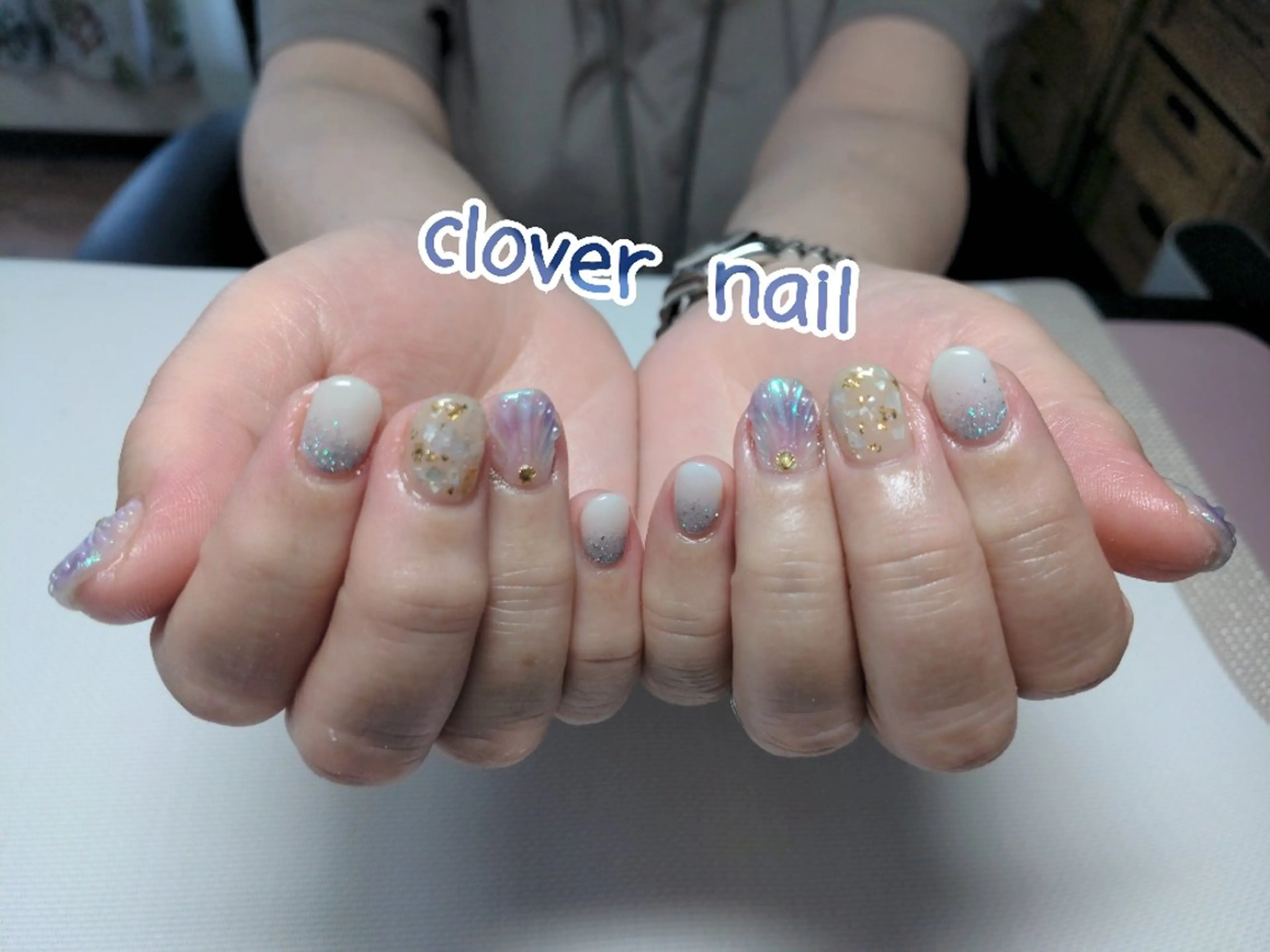 ネイル オーロラネイル フラッシュネイル ハンドネイル clover nailのネイルデザイン