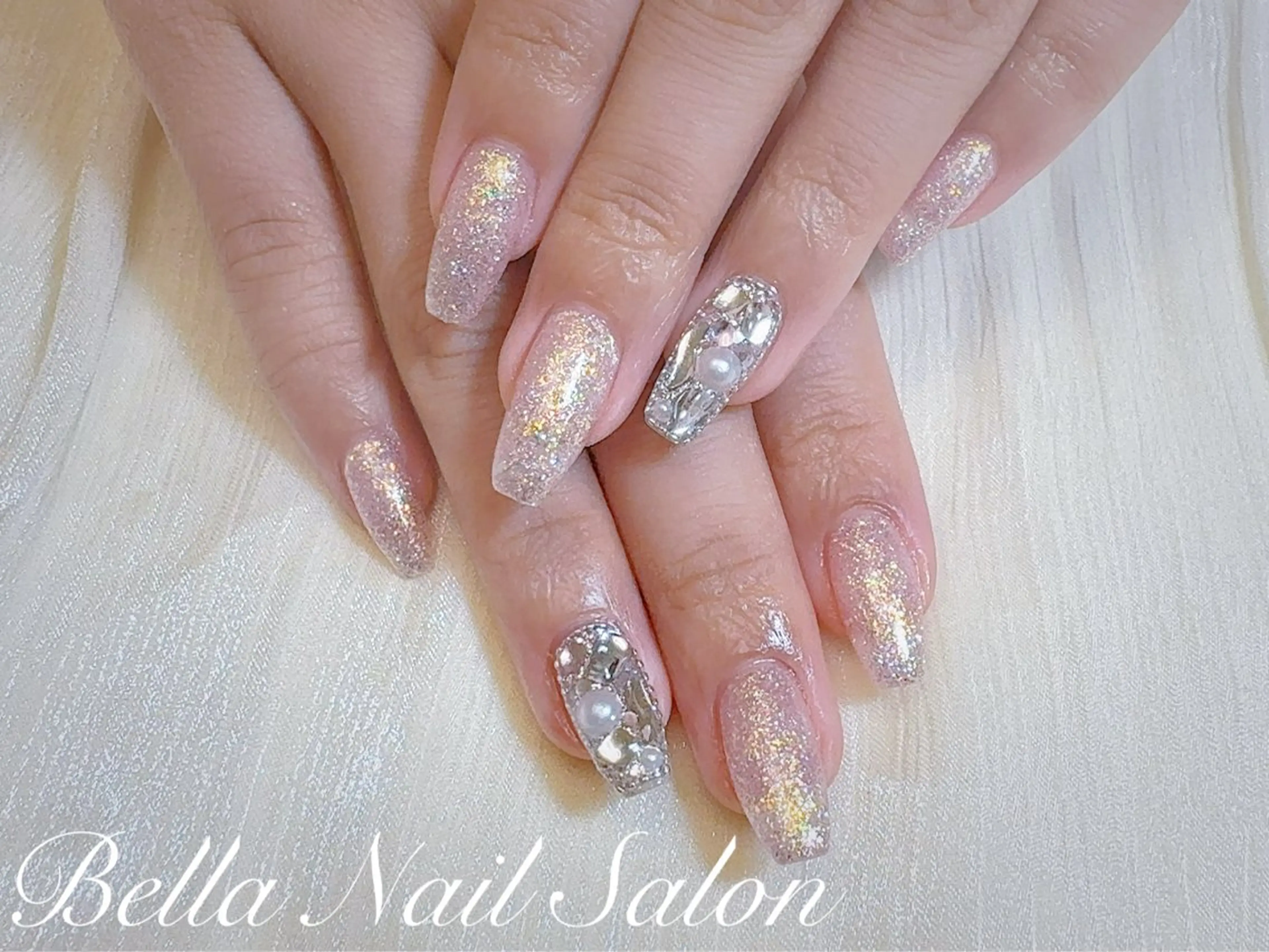 ネイル ハンドネイル Bella Nail Salonパラジェルのネイルデザイン