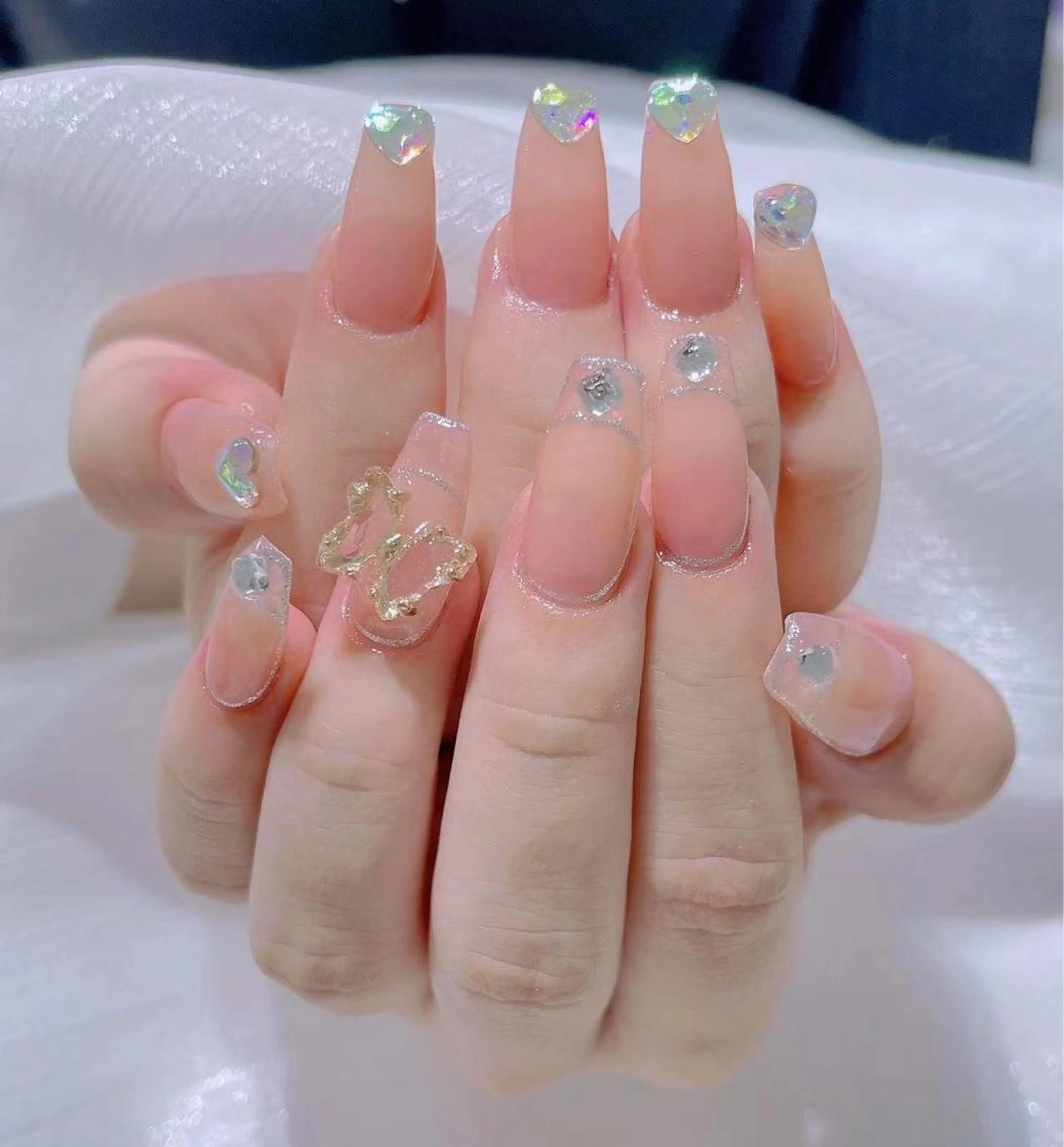 ネイル ハンドネイル Queens ciciのネイルデザイン