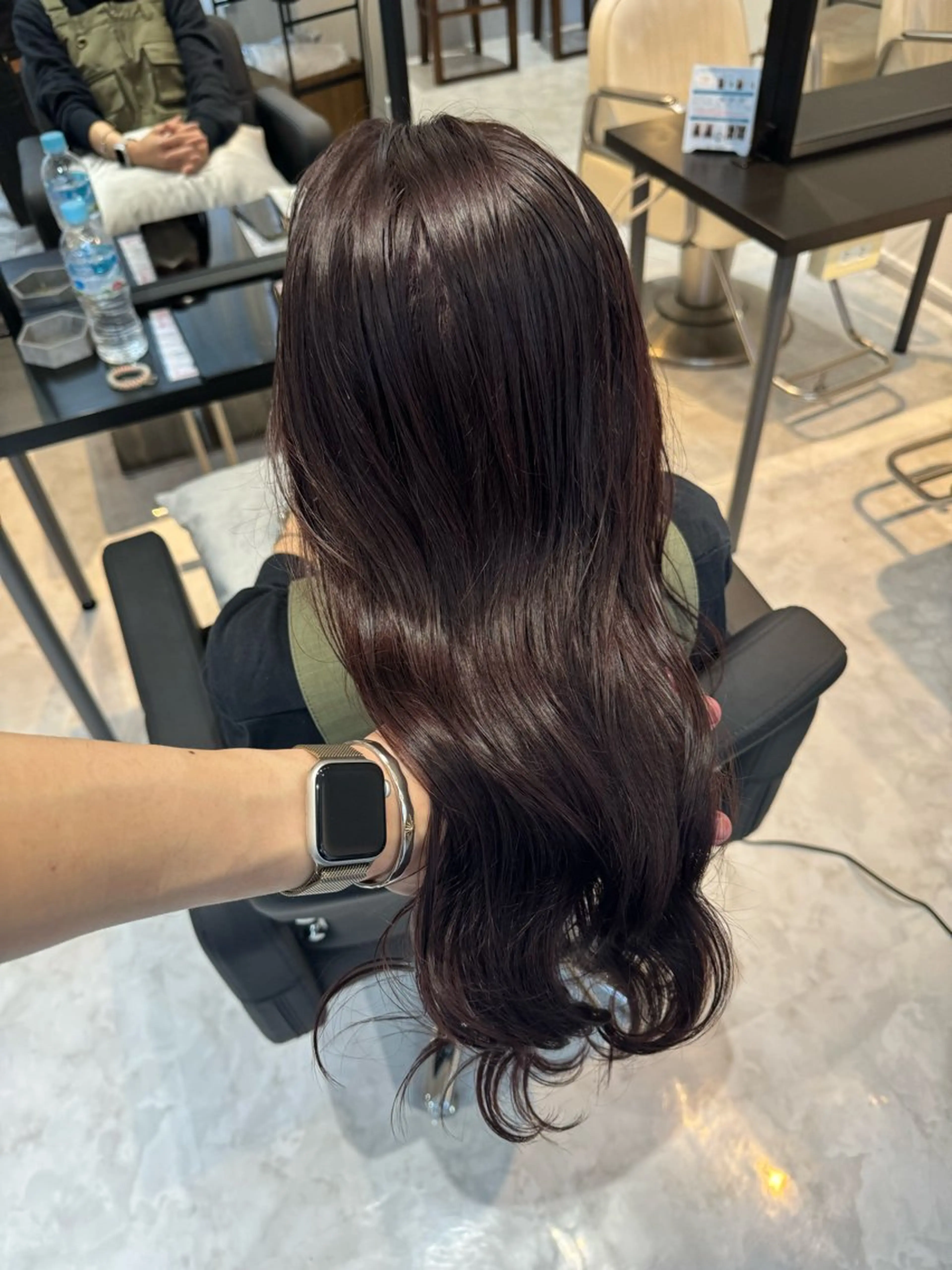 ロング ピンクブラウン 髪質改善 髪質改善ストレート オルメントのヘアスタイル