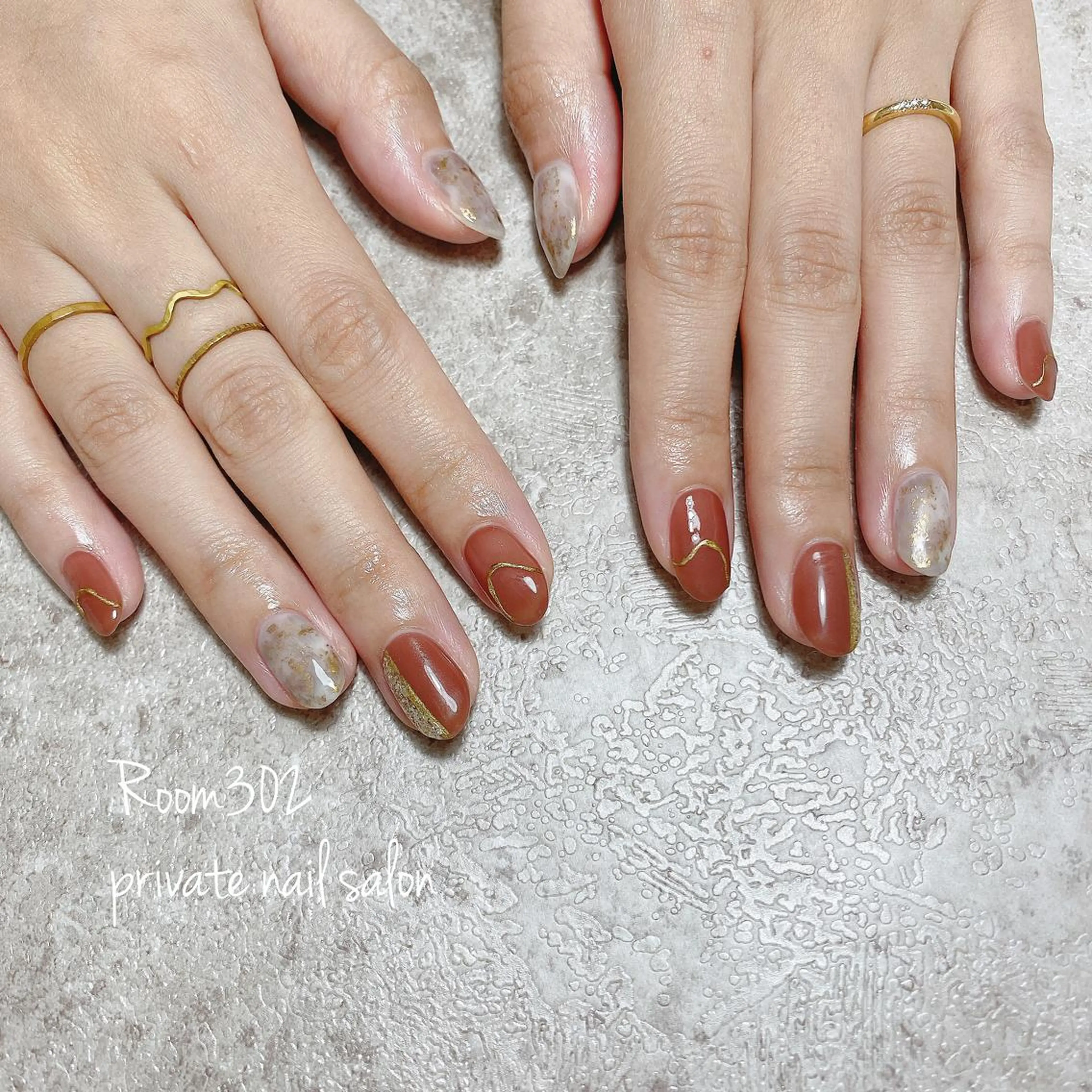 ネイル ブラウン ニュアンスネイル Room 302のネイルデザイン