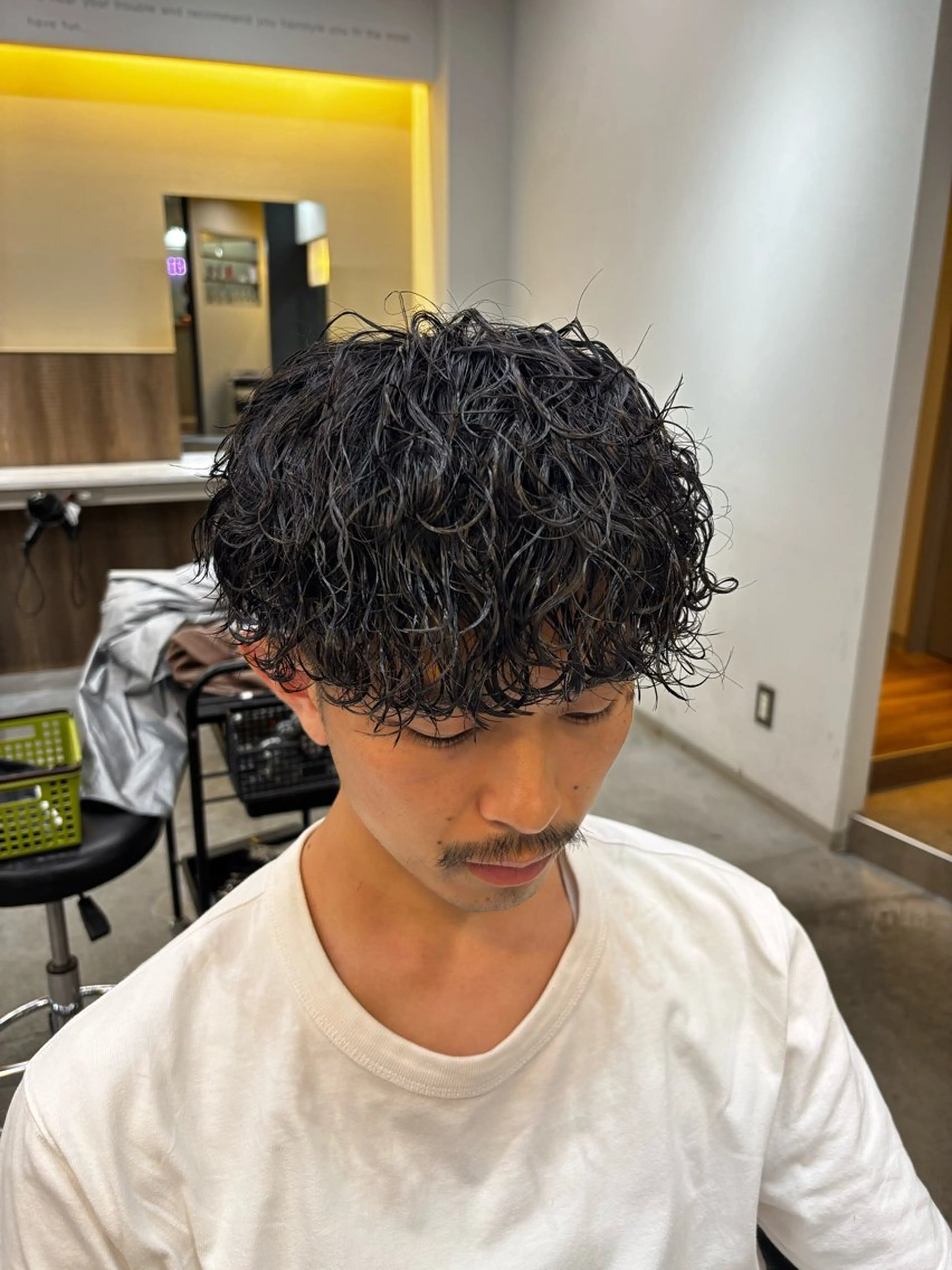 ショート パーマ メンズ メンズパーマ 波巻きパーマ カット パーマ mikuto メンズ/パーマのヘアスタイル