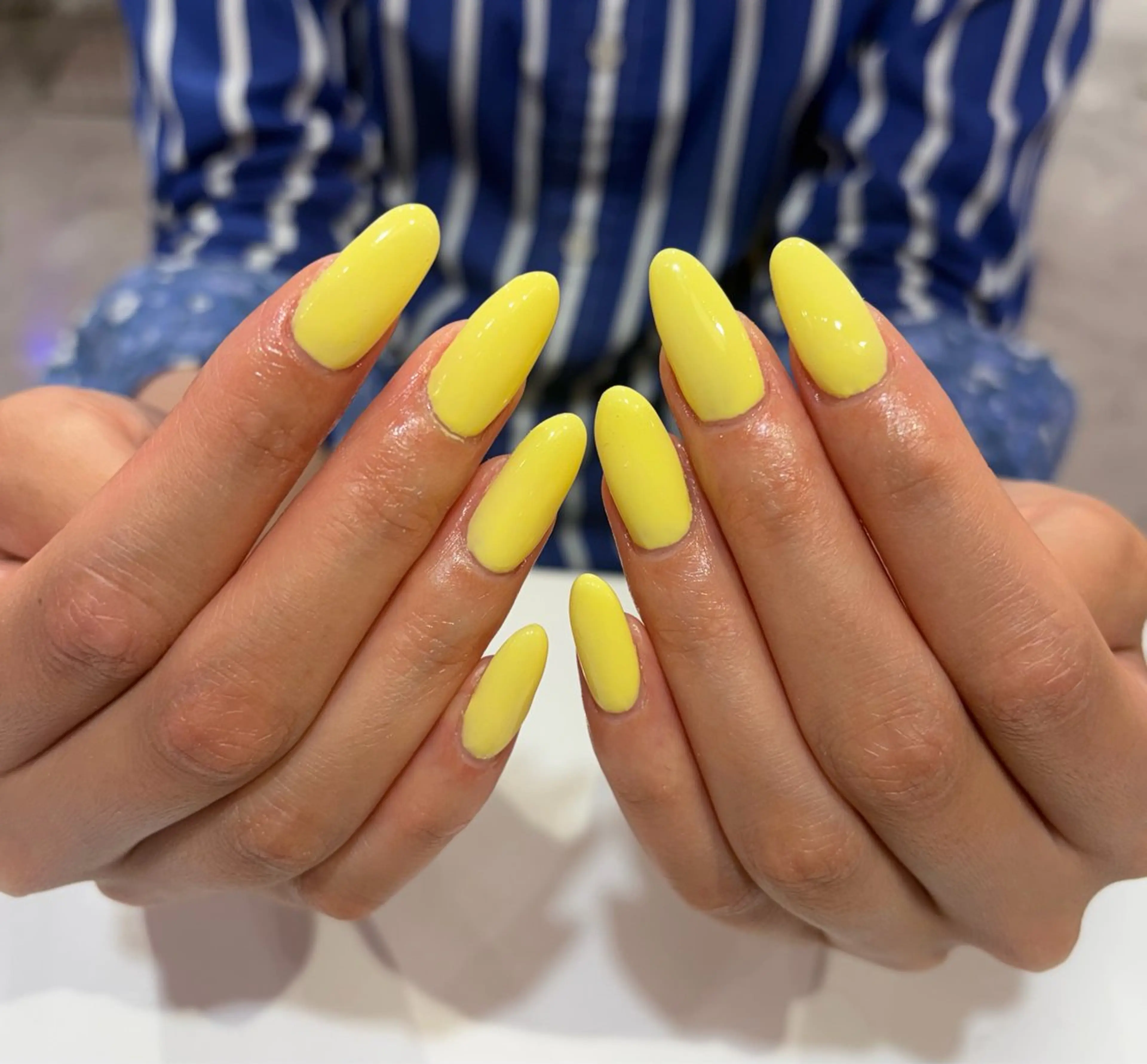 ネイル ワンカラーネイル SHELL NAIL ホノカ🤍のネイルデザイン