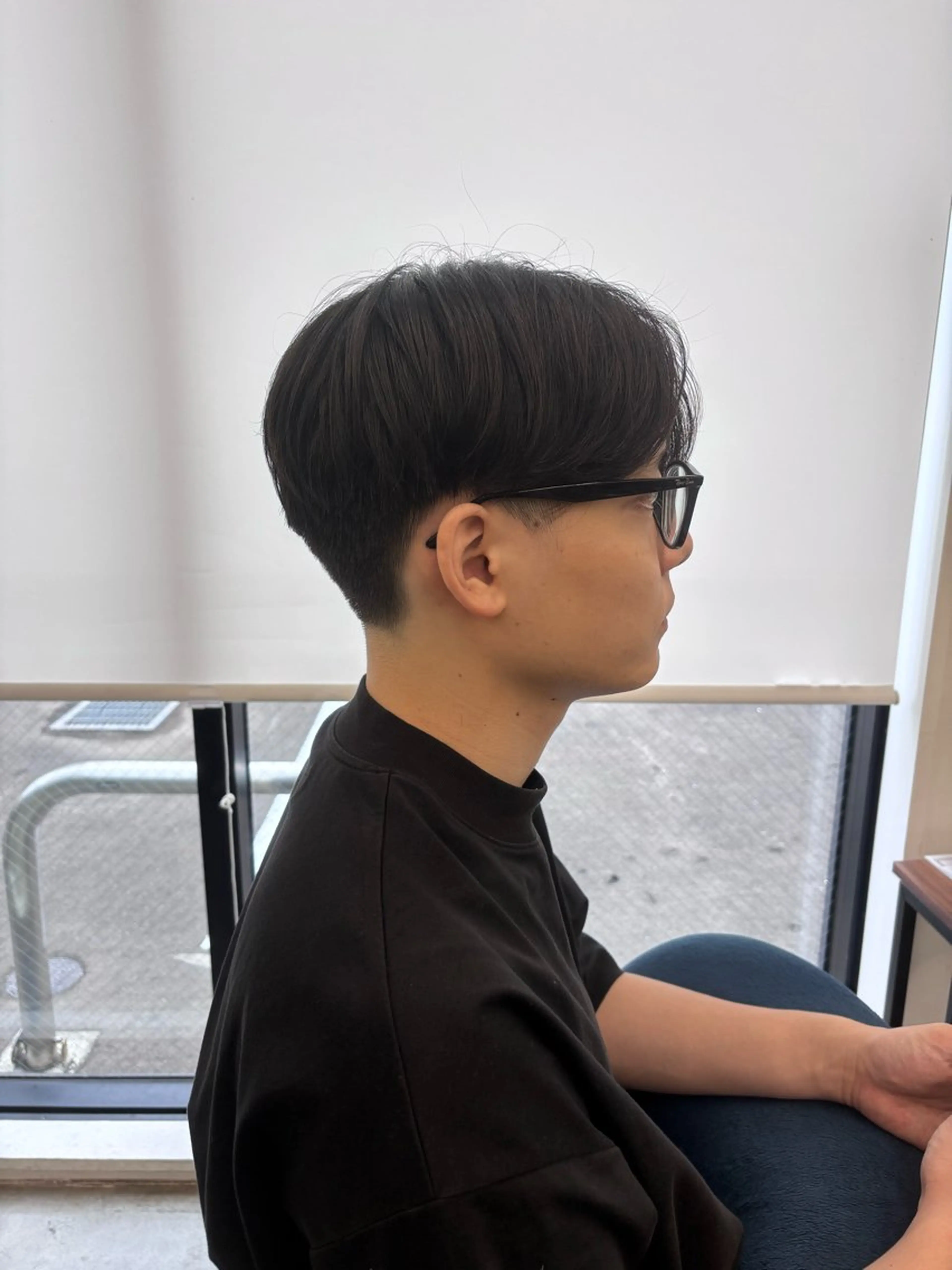 ミディアム メンズ センターパート 鈴木 ちさきのヘアスタイル