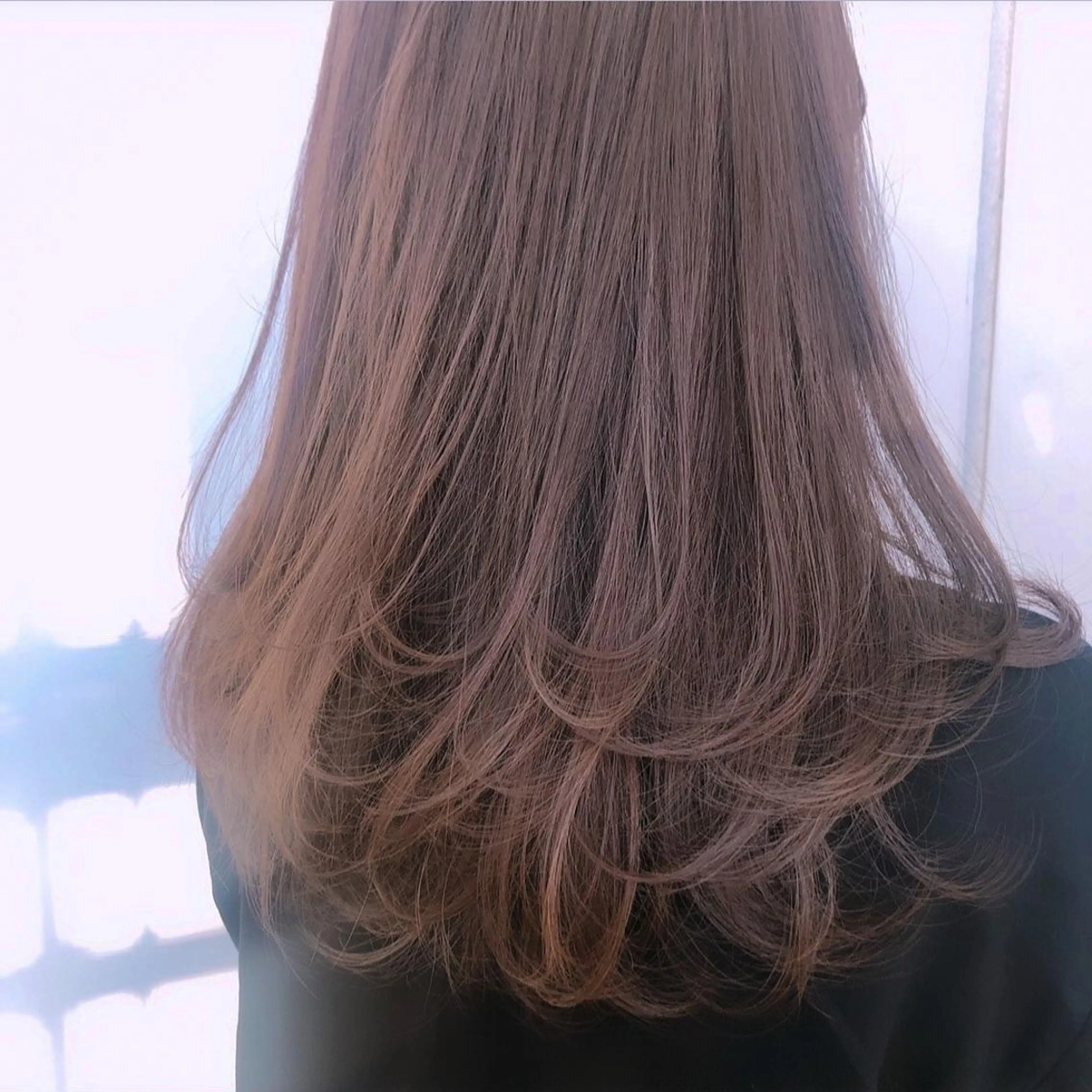 セミロング カラー カット ヘアカラー 縮毛矯正 トリートメント ヘッドスパ 小田 莉加子のヘアスタイル