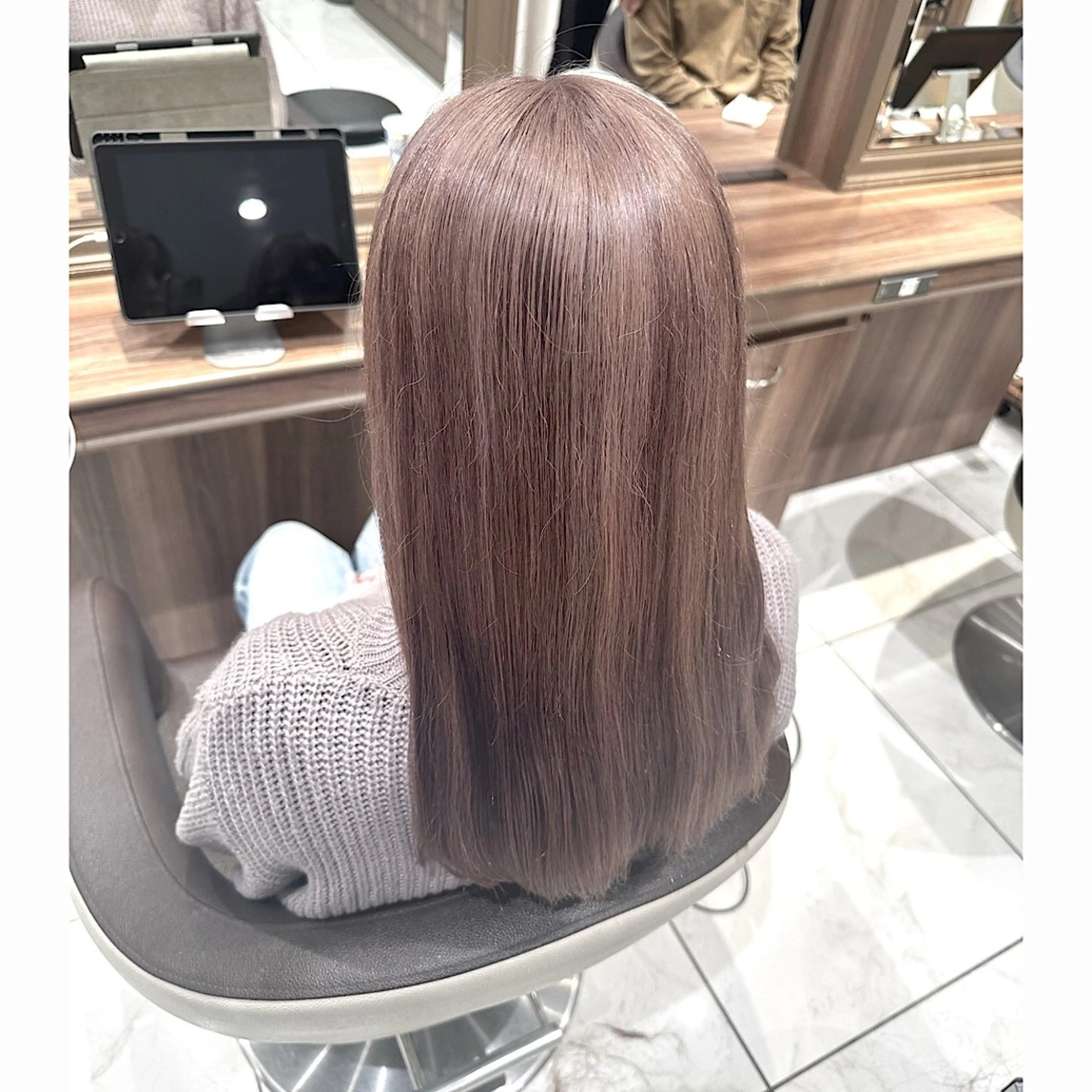 セミロング カラー ラフィス池袋所属・✨本格的韓国スタイル 特化✨ﾊﾙｶ✨️のヘアスタイル