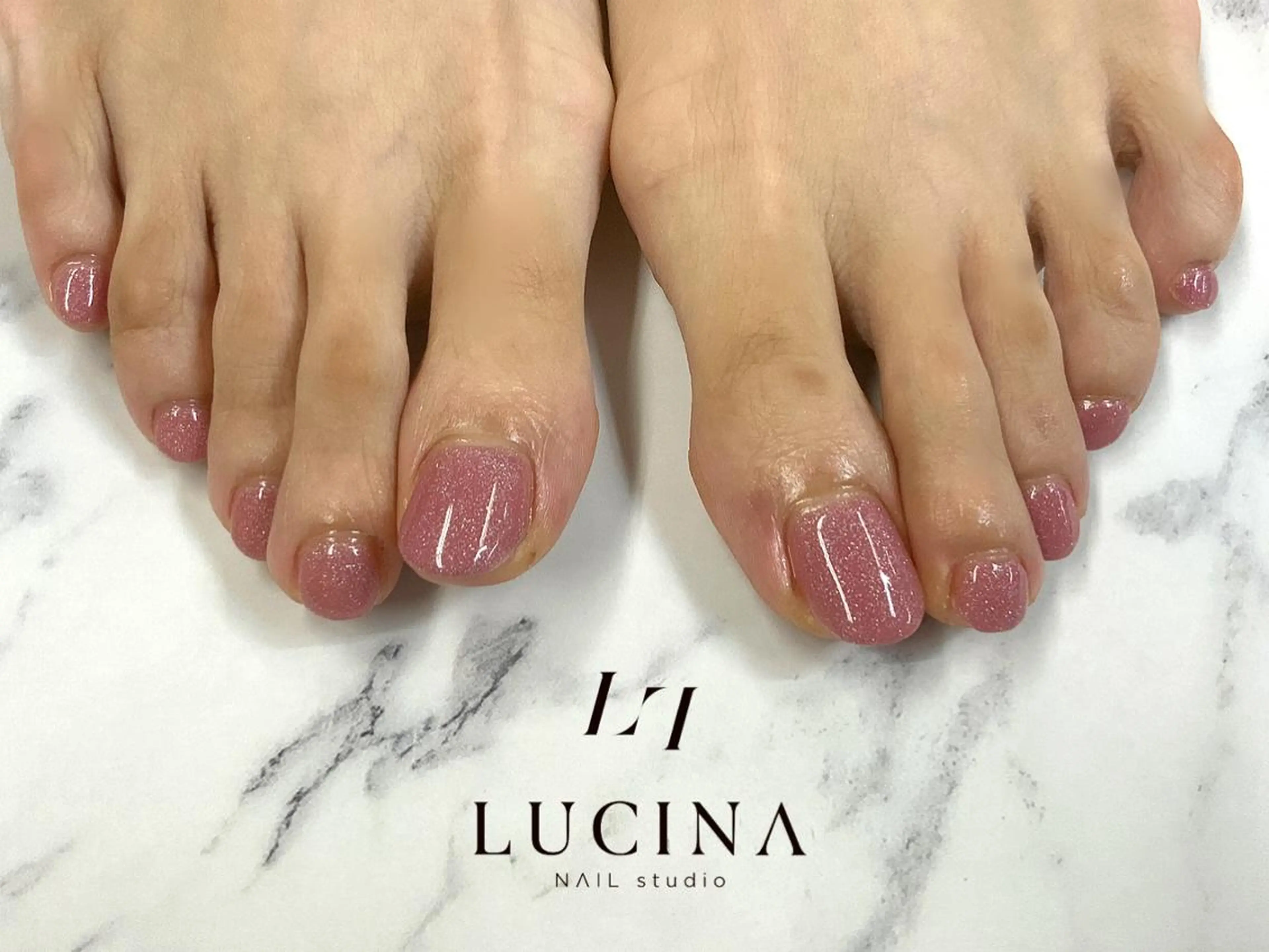 新橋 ルキナ スタッフのネイルデザイン